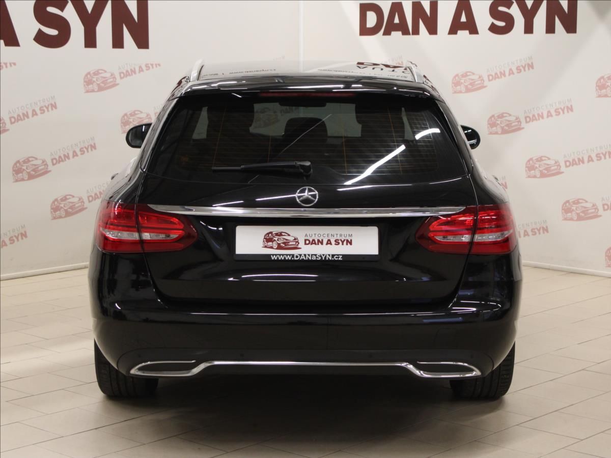 Mercedes-Benz Třídy C, 2,0 200 T EXCLUSIVE TOP! - fotka 5