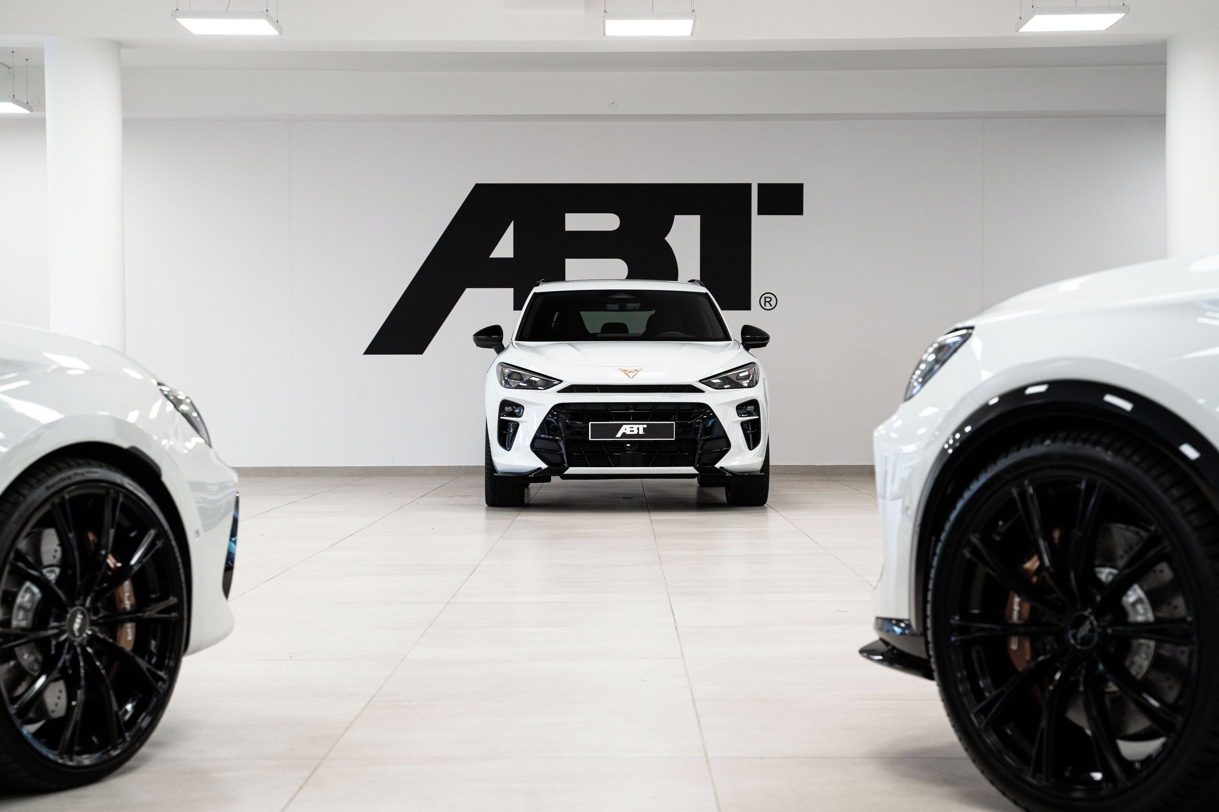 Cupra Terramar, VZ AWD ABT 325PS - 5 LET ZÁR! - fotka 2