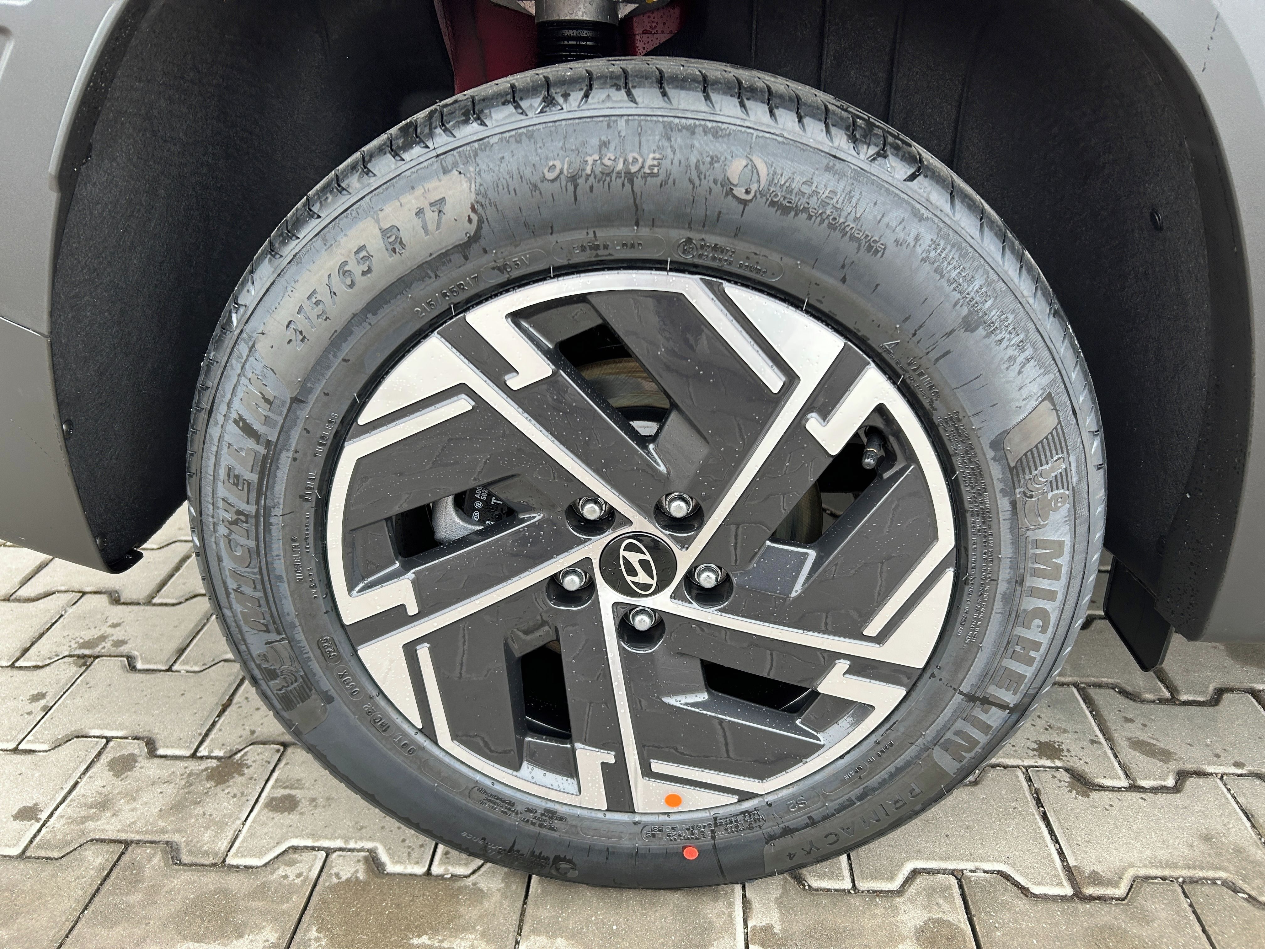 Hyundai Tucson, 1,6 T-GDI PHEV 211kW SMART FL - fotka 4