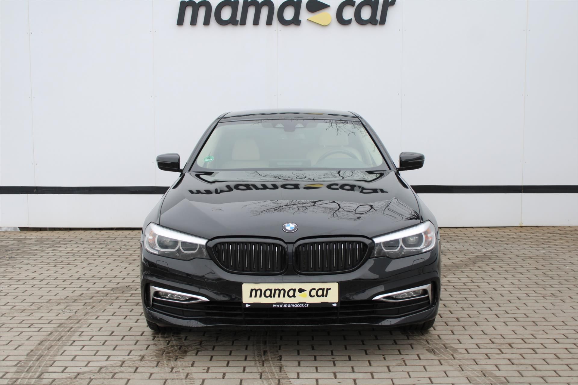 BMW Řada 5, 540i xDrive 250kW LUXURY ČR - fotka 2