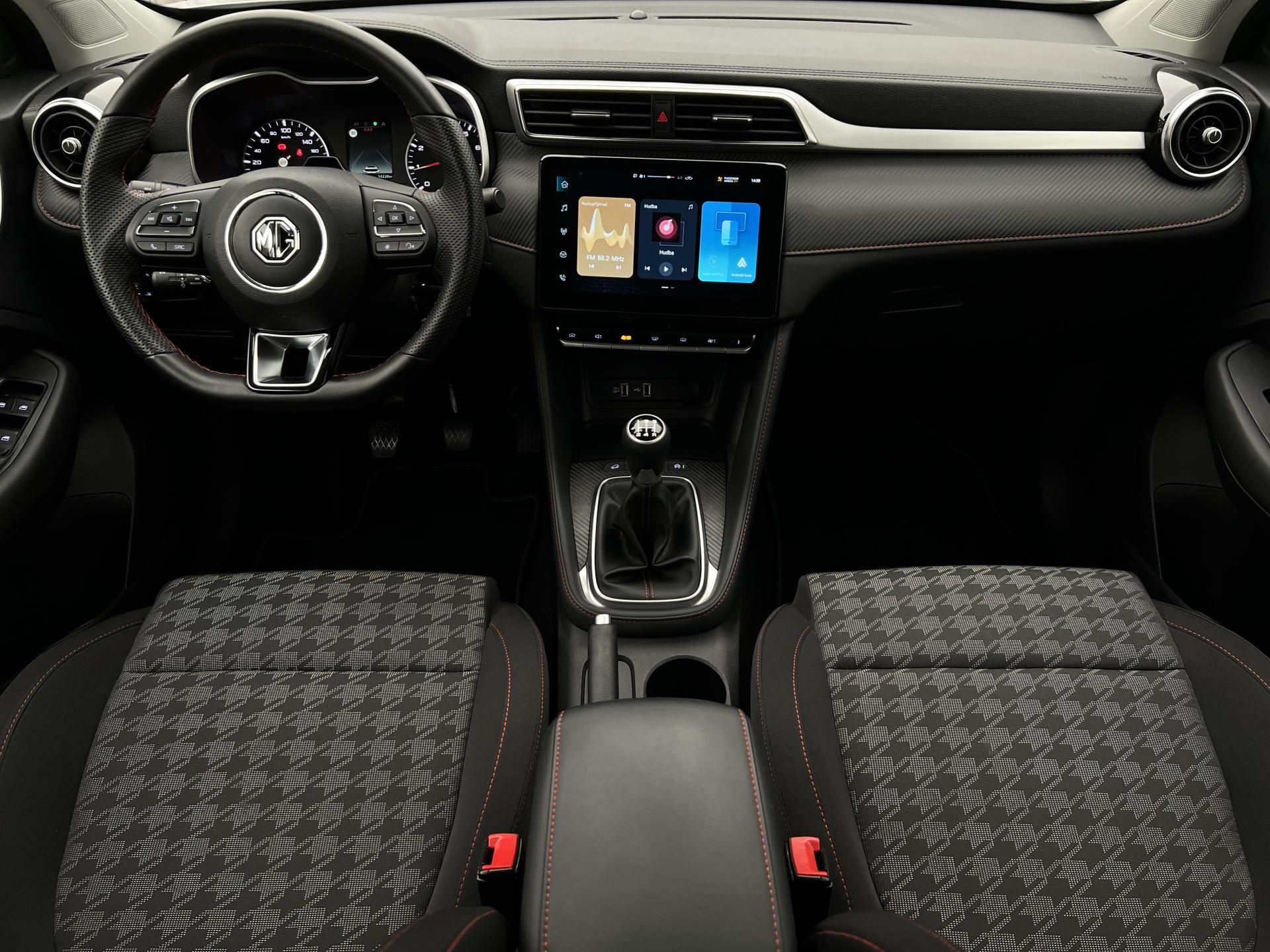 MG ZS, 1.5 ESSENTIAL PLUS CZ 1.maj. - fotka 2