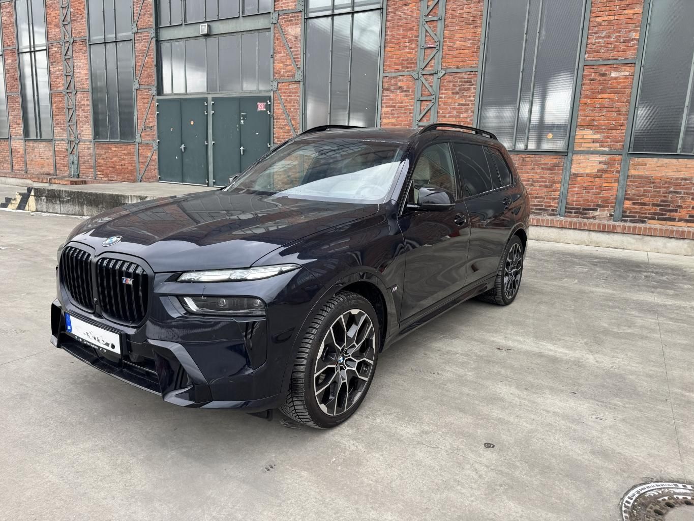 BMW X7, M60i xD 390 KW, TAŽNÉ - fotka 3