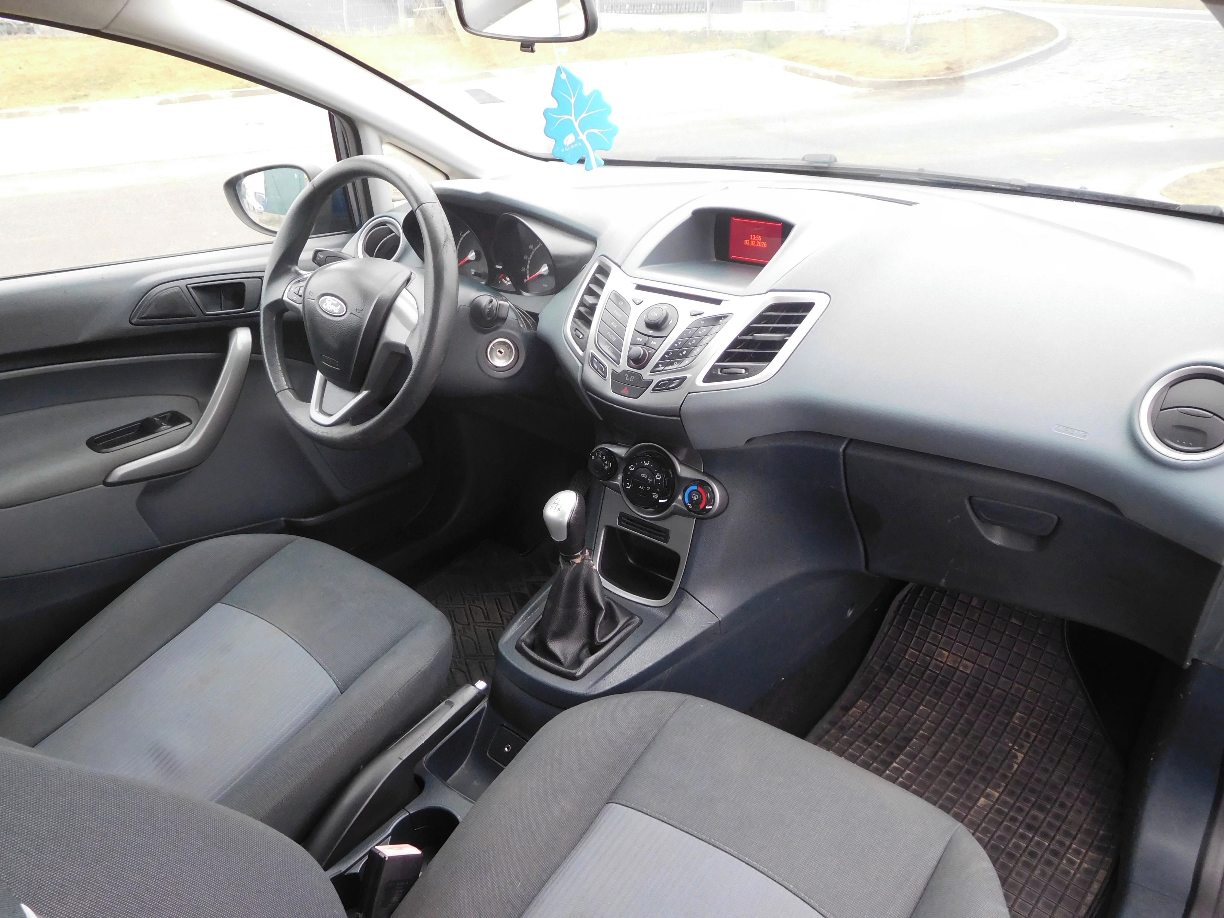 Ford Fiesta, 1,25i Trend, 44 kW, Klima - fotka 5