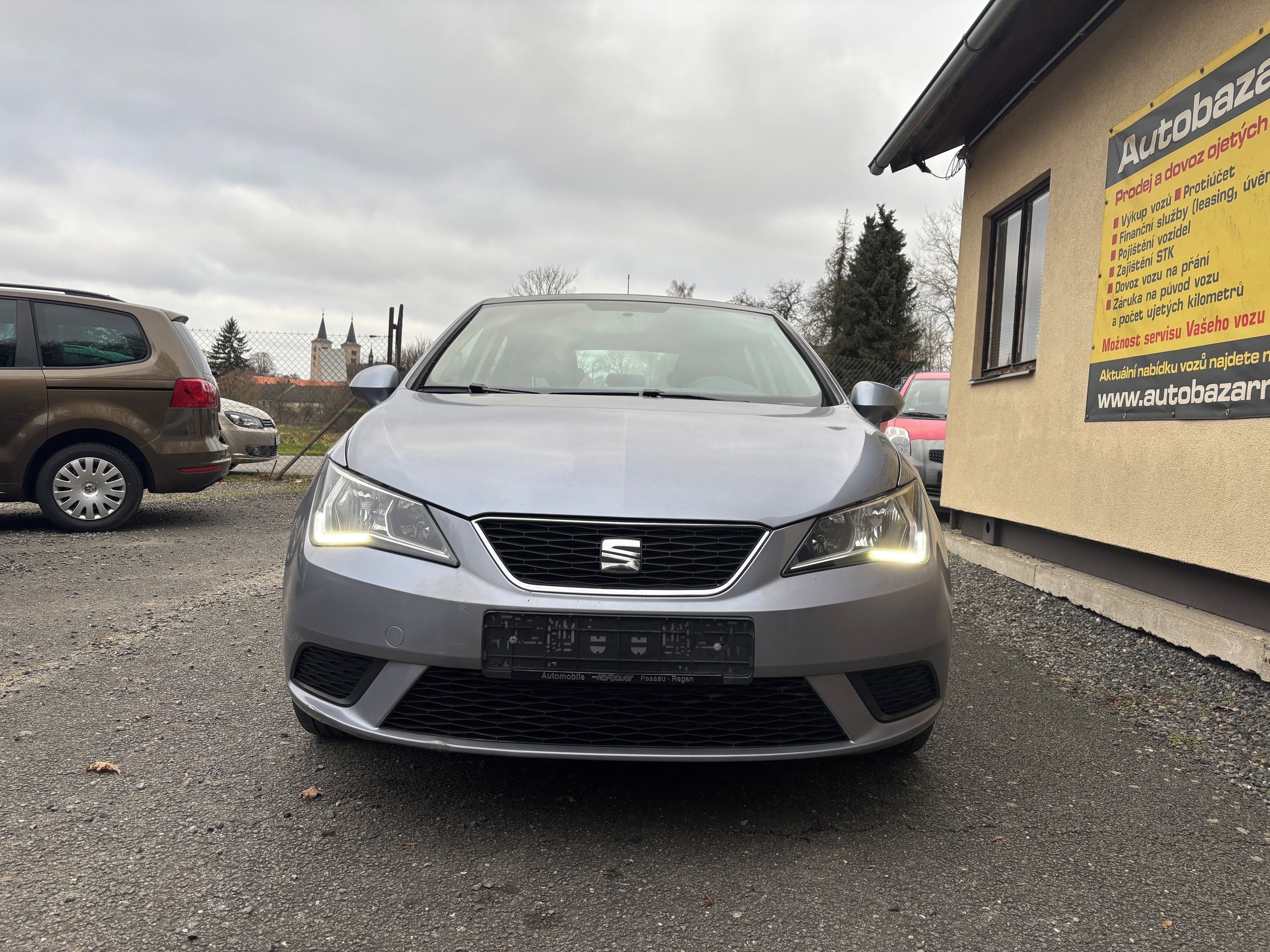 Seat Ibiza, 1.2TSi,66KW,navigace,serviska - fotka 6