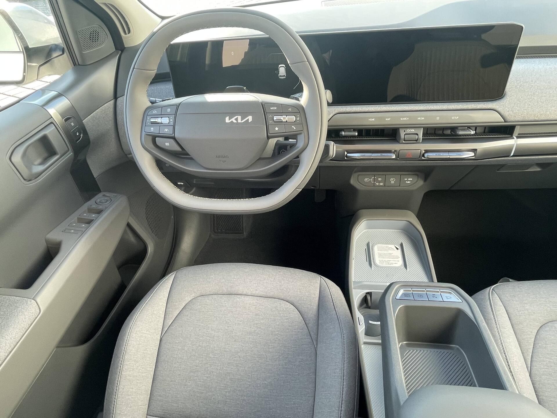 Kia EV3, EARTH 81,4 kWh - fotka 6