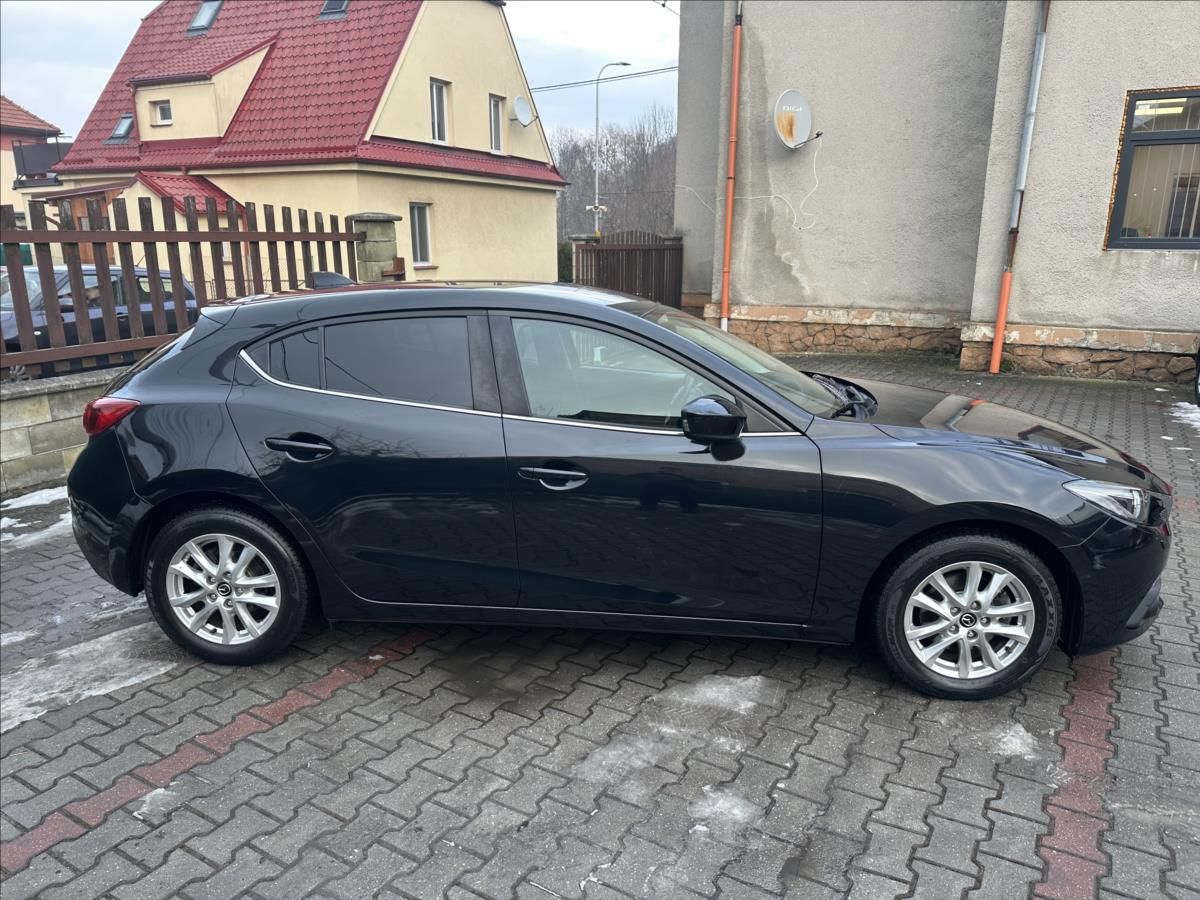Mazda 3, 2,0 121kw G165 TOP - fotka 2