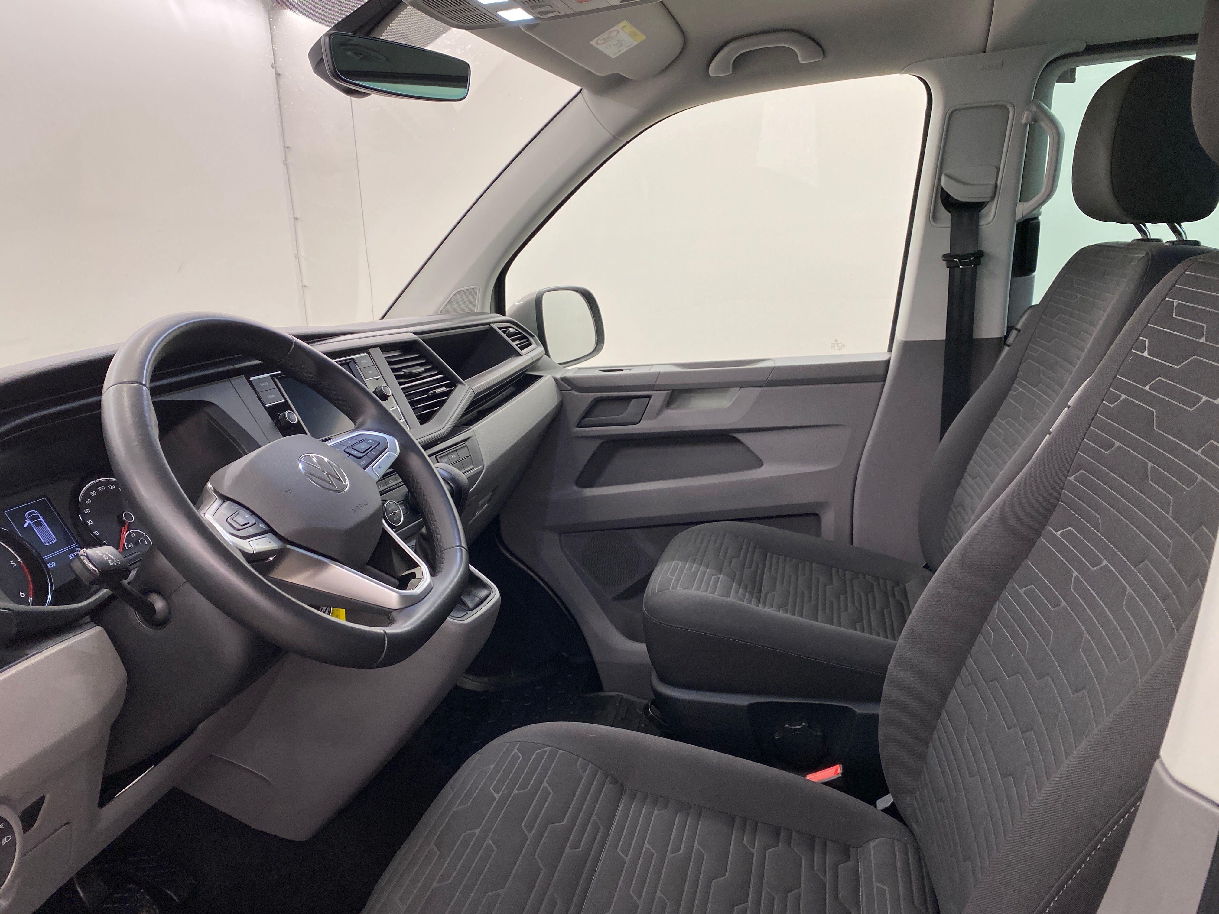 Volkswagen Caravelle, 2.0TDI 110kW DSG 8 Míst Long - fotka 5