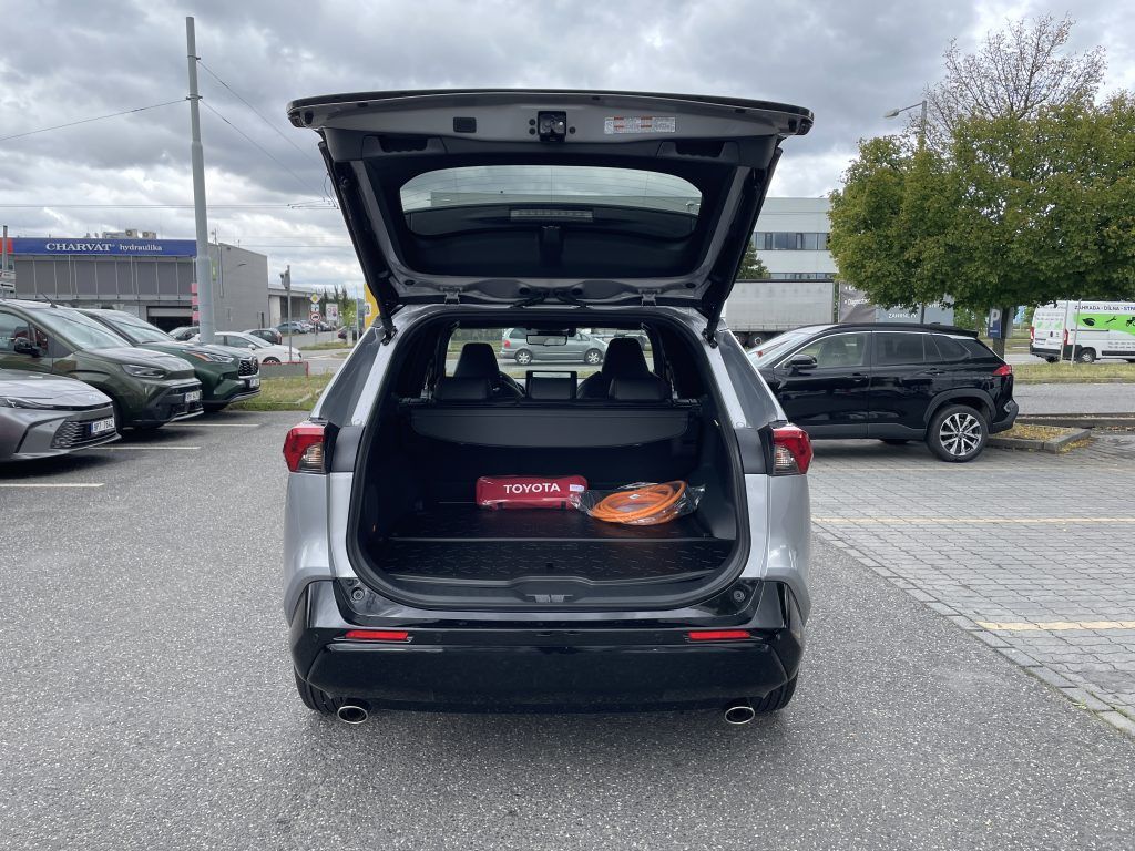 Toyota Rav4, 2.5 Plug-in Hybrid ODBĚR 7/26 - fotka 5