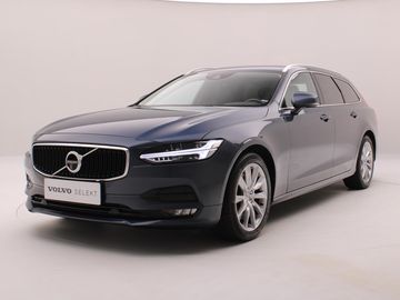 D5 AWD MOMENTUM AUT