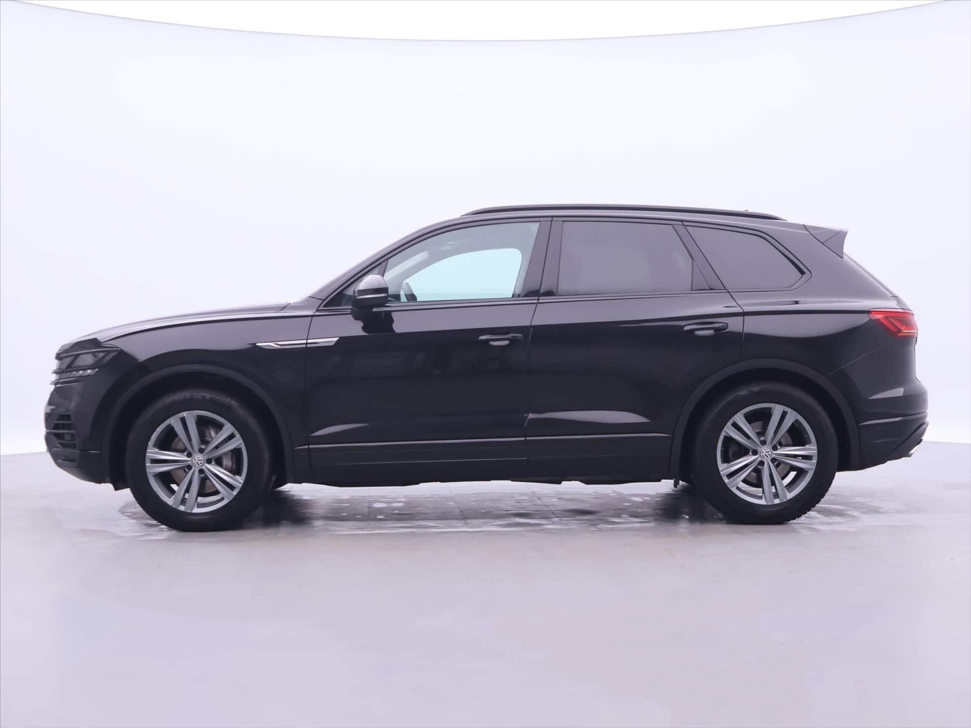 Volkswagen Touareg, 3,0 TDI V6 210kW 4M CZ DPH - fotka 4