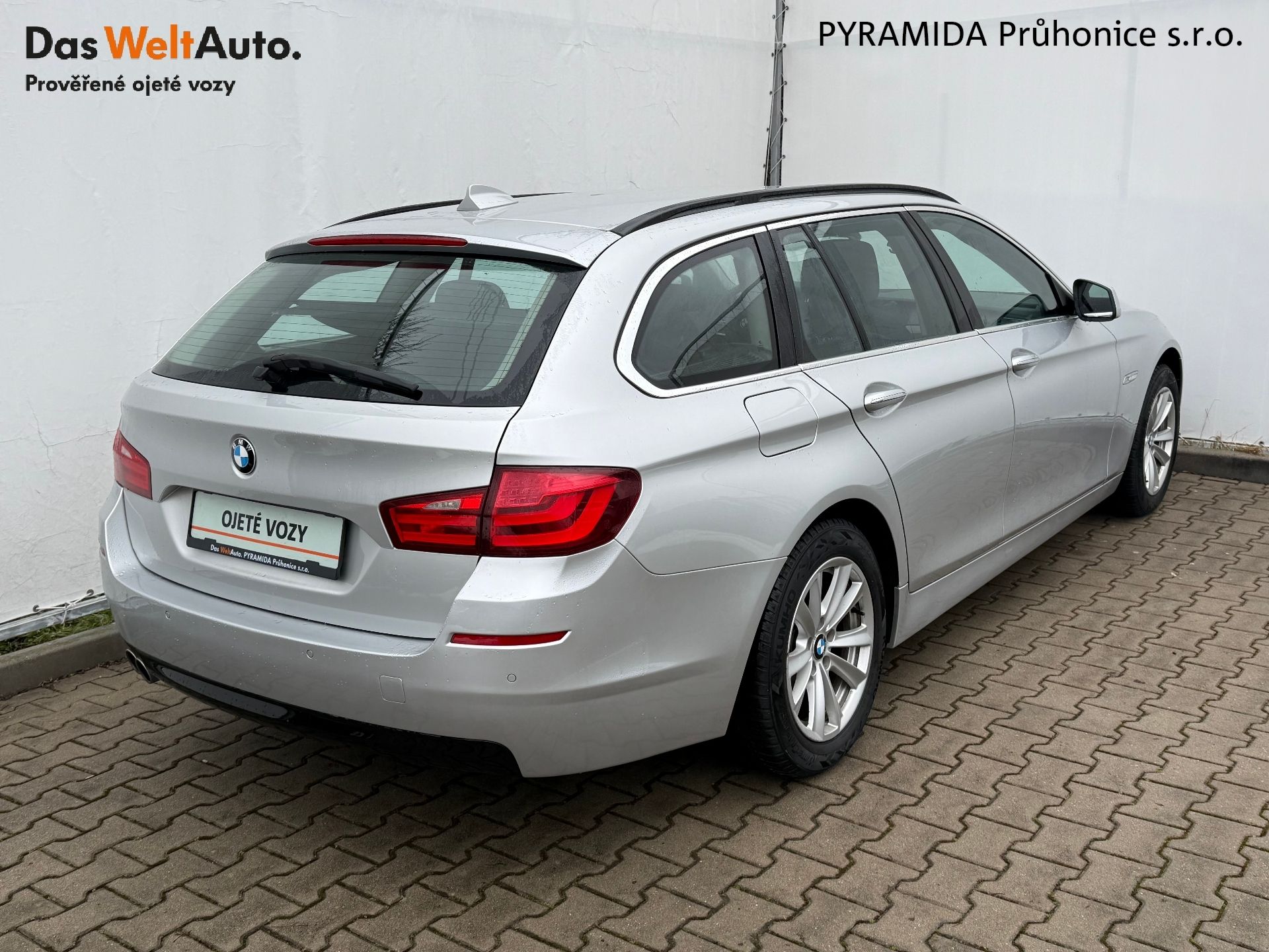 BMW Řada 5, 525D 160 kW XDRIVE - fotka 2