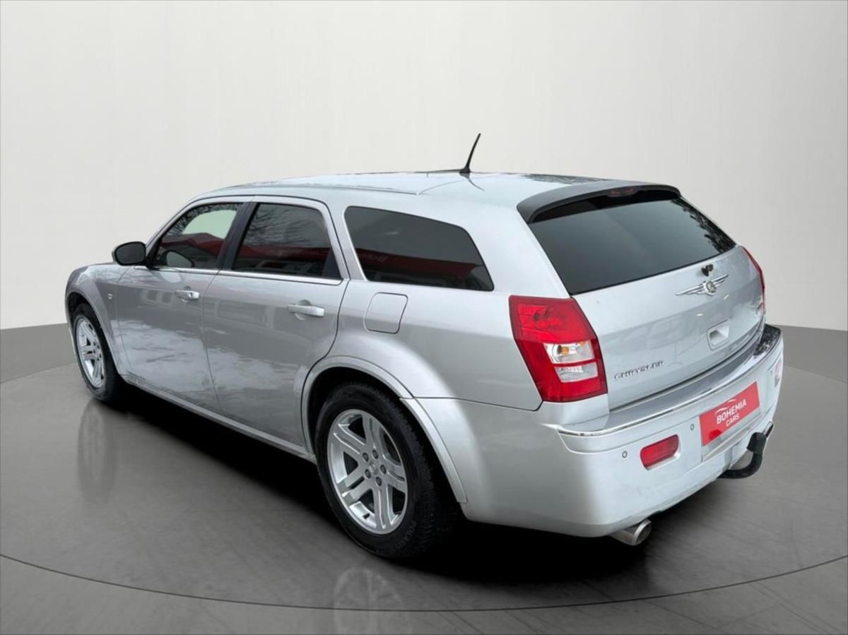 Chrysler 300C, 3,0 160 KW SRT PACK - fotka 5
