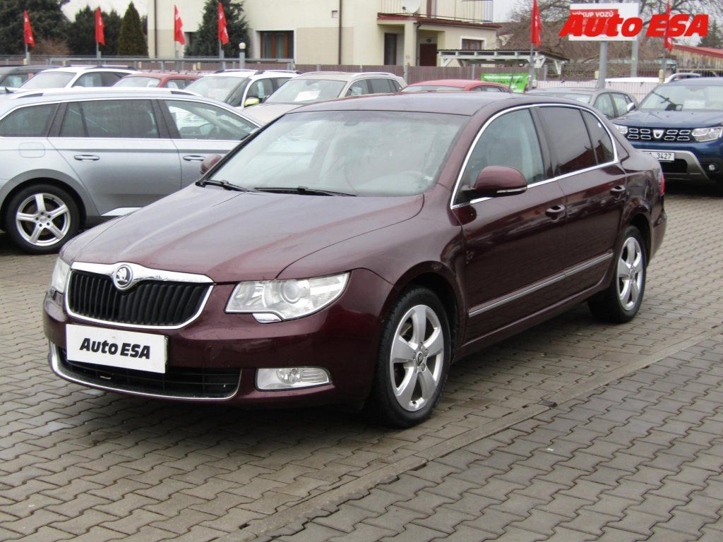 Škoda Superb, 2.0 TDi,ČR,Xenon,AC - fotka 3