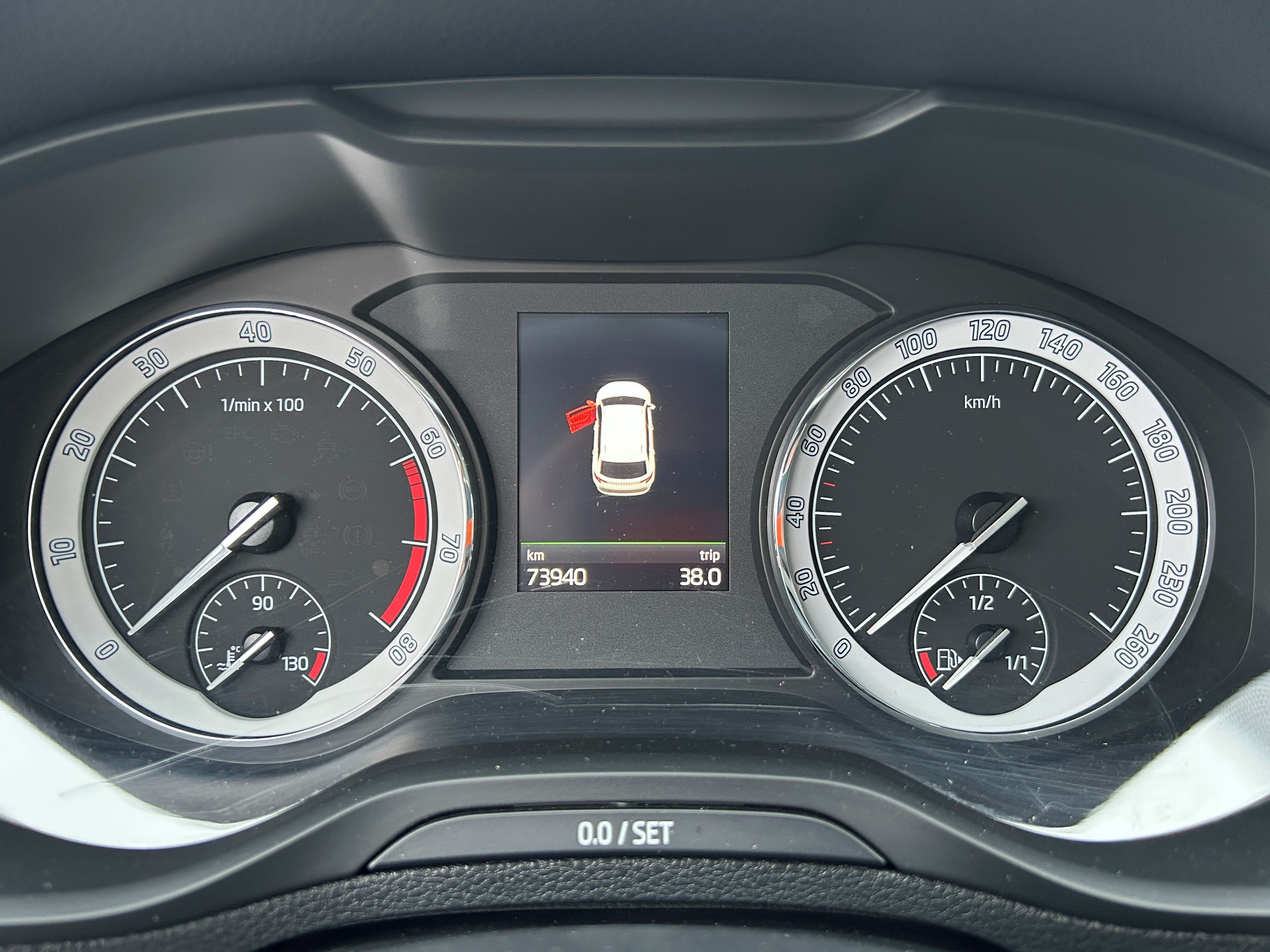 Škoda Karoq, Ambition 1.5 TSI 110kW - fotka 6