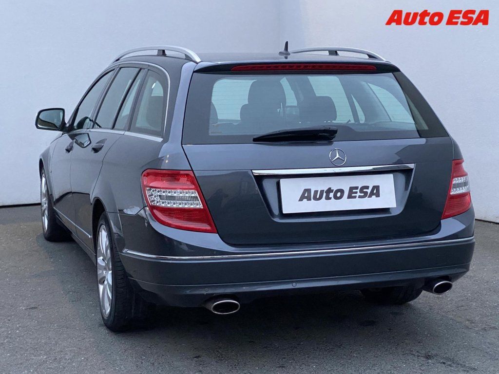 Mercedes-Benz Třídy C, 3.0i C280,Avantgarde,AT - fotka 6
