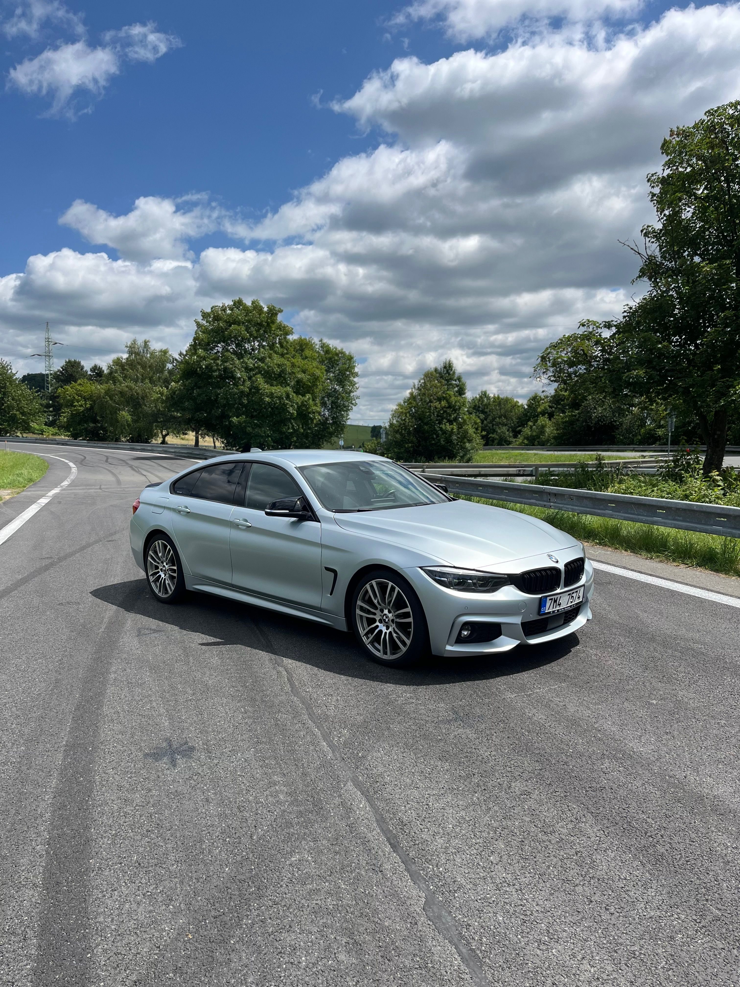 BMW Řada 4, 430i - fotka 2