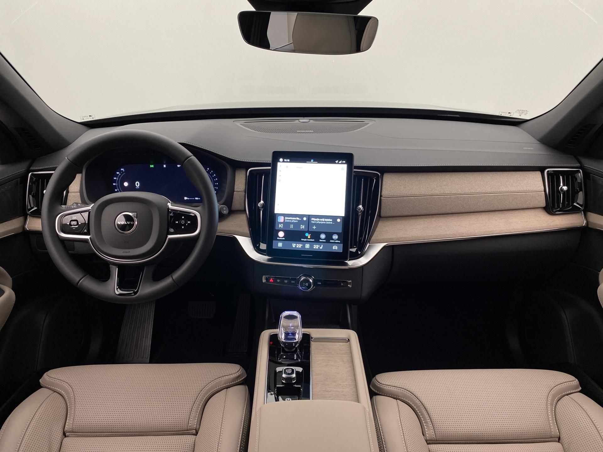 Volvo XC90, B5 AWD AUT BRIGHT PLUS - fotka 2