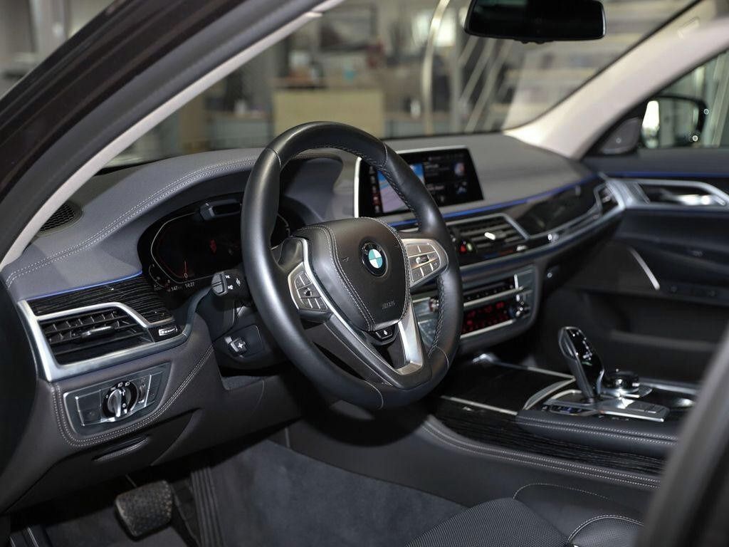 BMW Řada 7, xDrive, perfektní stav - fotka 6