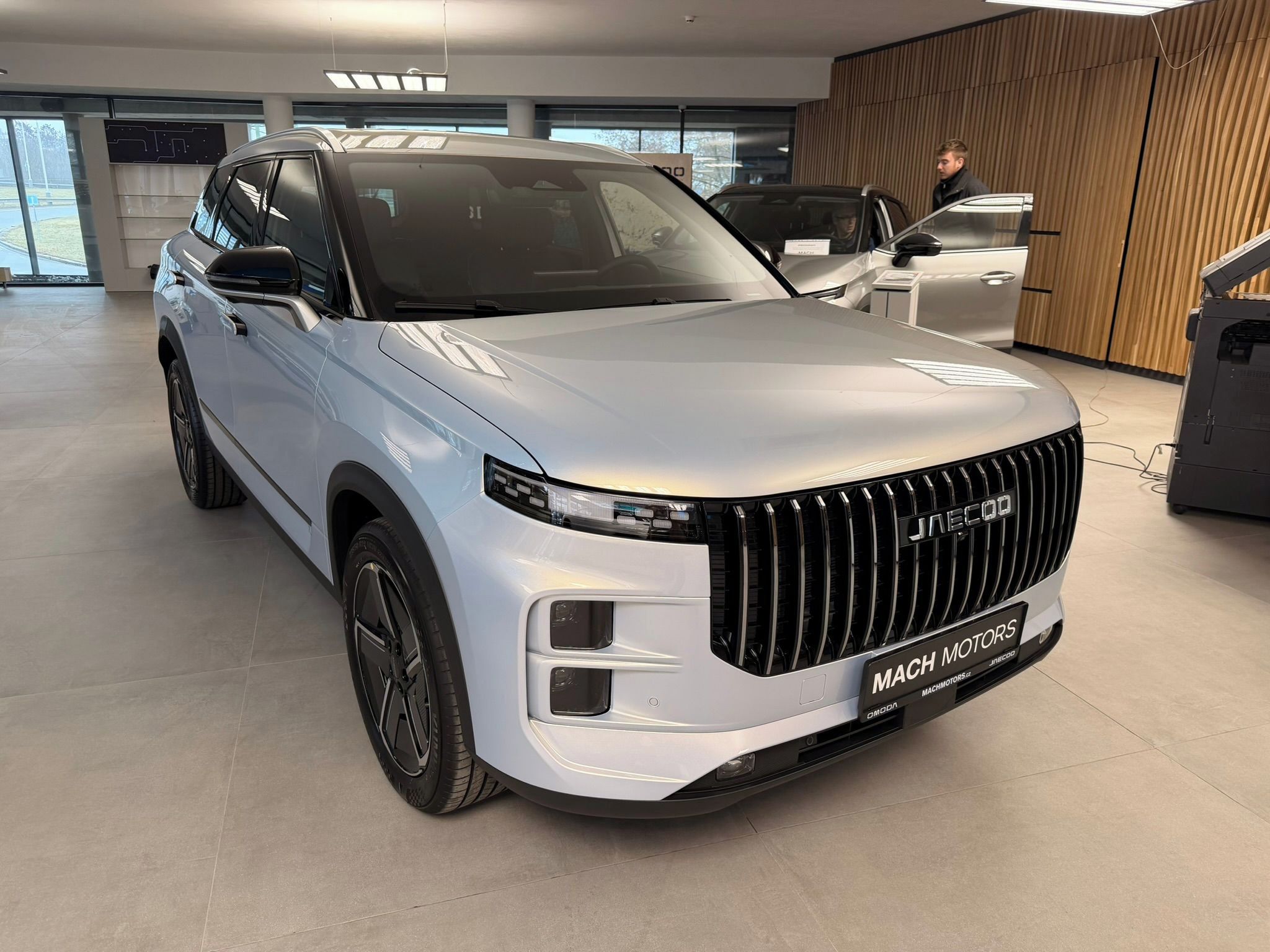 Jaecoo 7, 1.6 T-GDI FWD DCT LUXURY - fotka 5