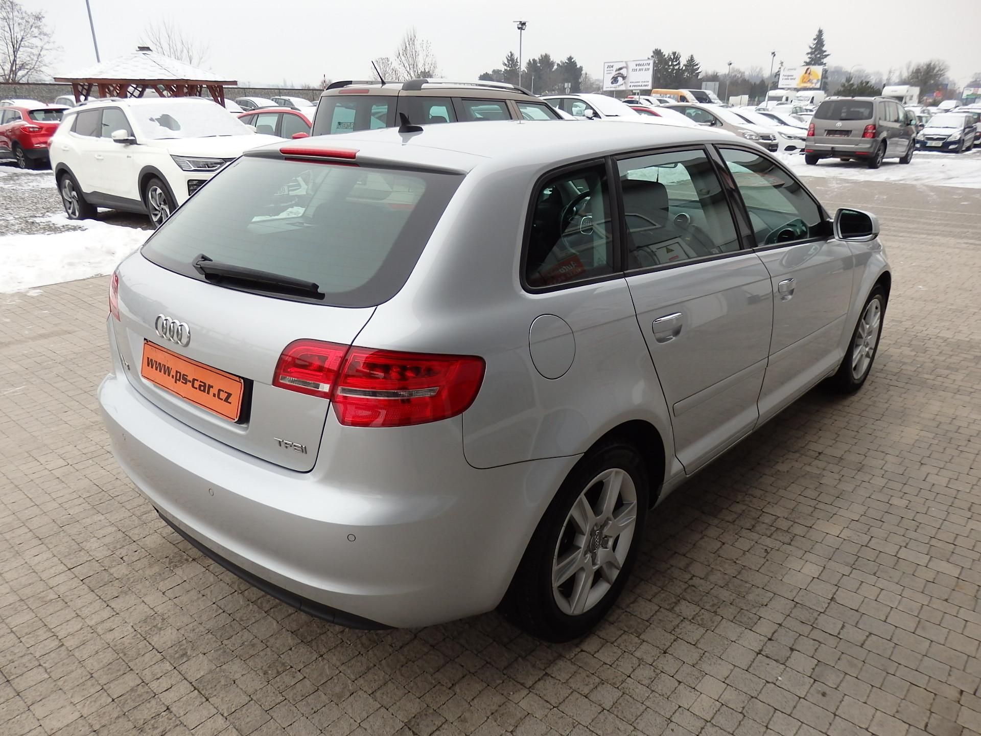 Audi A3, SPORTBACK 1.4 TFSI 6x AIRBAG - fotka 4