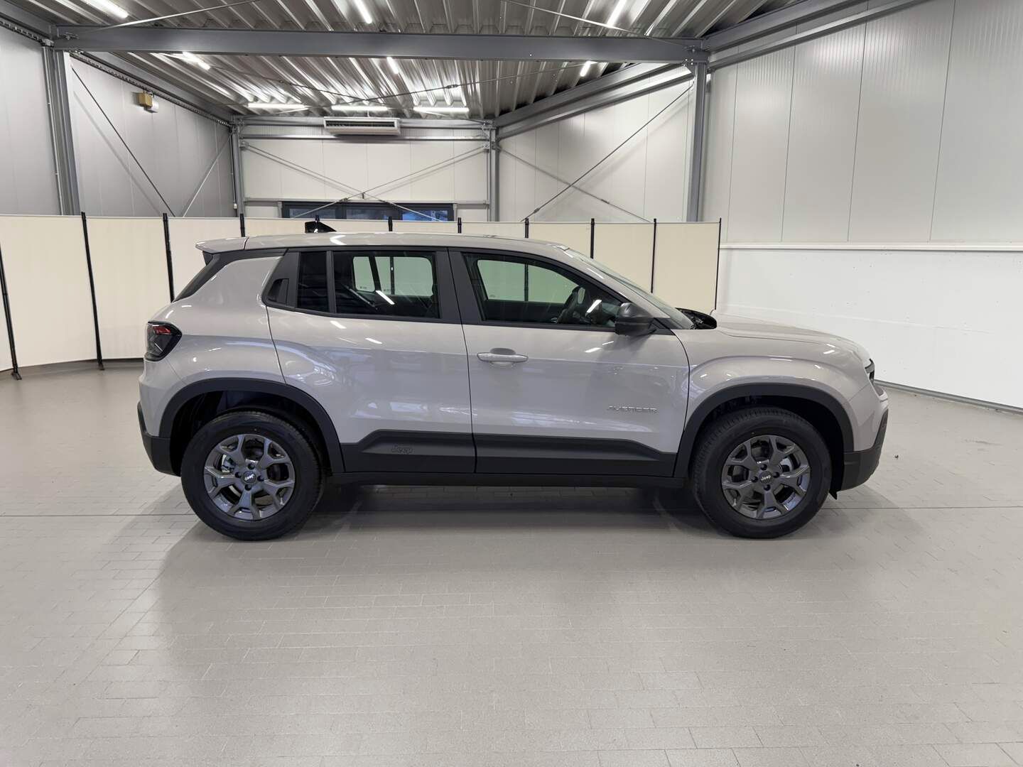 Jeep Avenger, Longitude 1.2 Turbo 100k MT6 - fotka 5