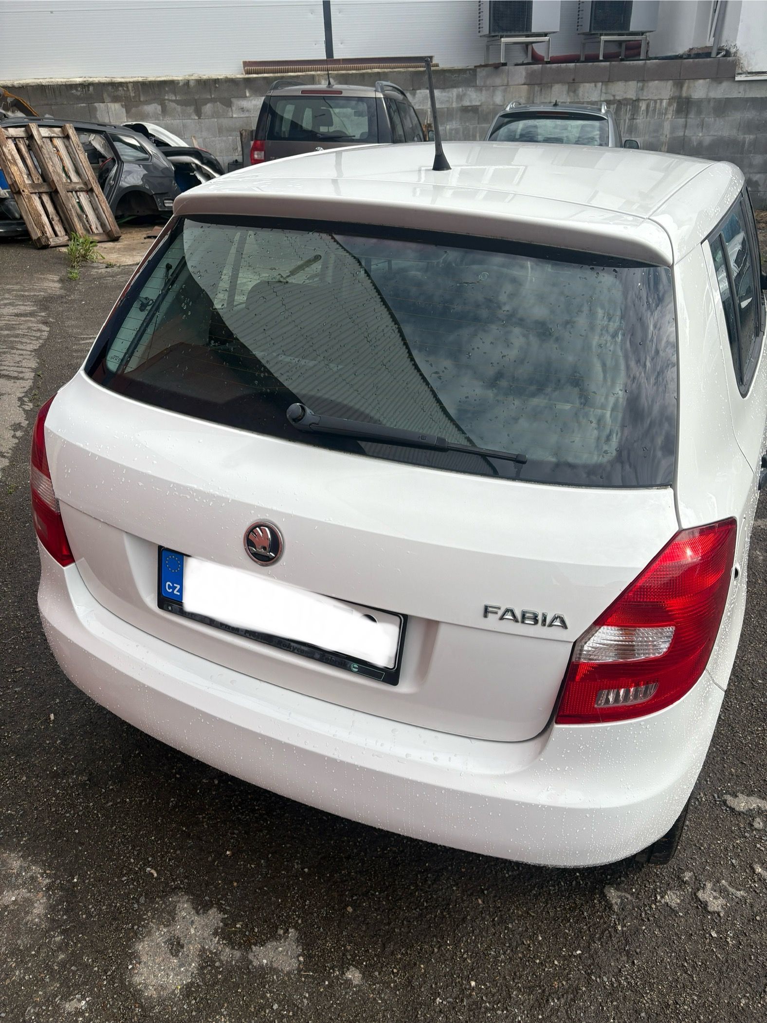 Škoda Fabia, 1,2 HTP 51kW - po servise - fotka 3