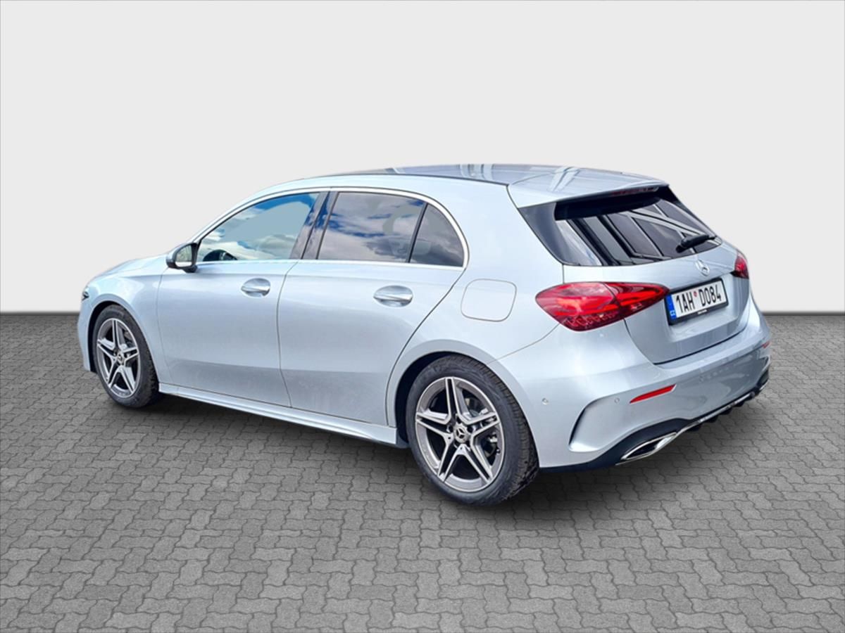 Mercedes-Benz Třídy A, A 200d AMG Style Edition - fotka 3