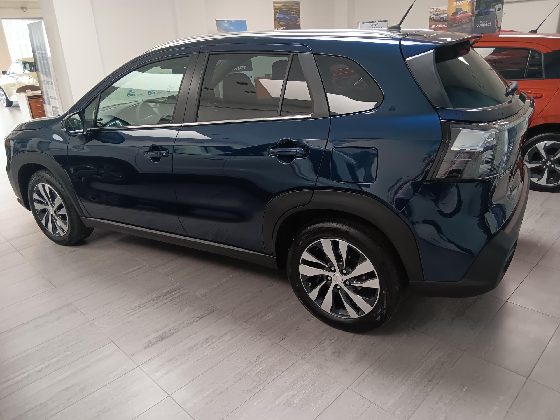 Suzuki S-Cross, ELEGANCE 1,4 HYBRID M/T 4x4 MY - fotka 4