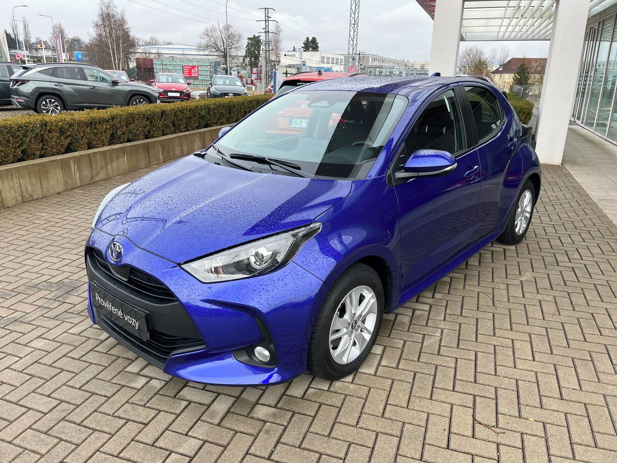Toyota Yaris, 1.5 Hybrid e-CVT Comfort - fotka 2
