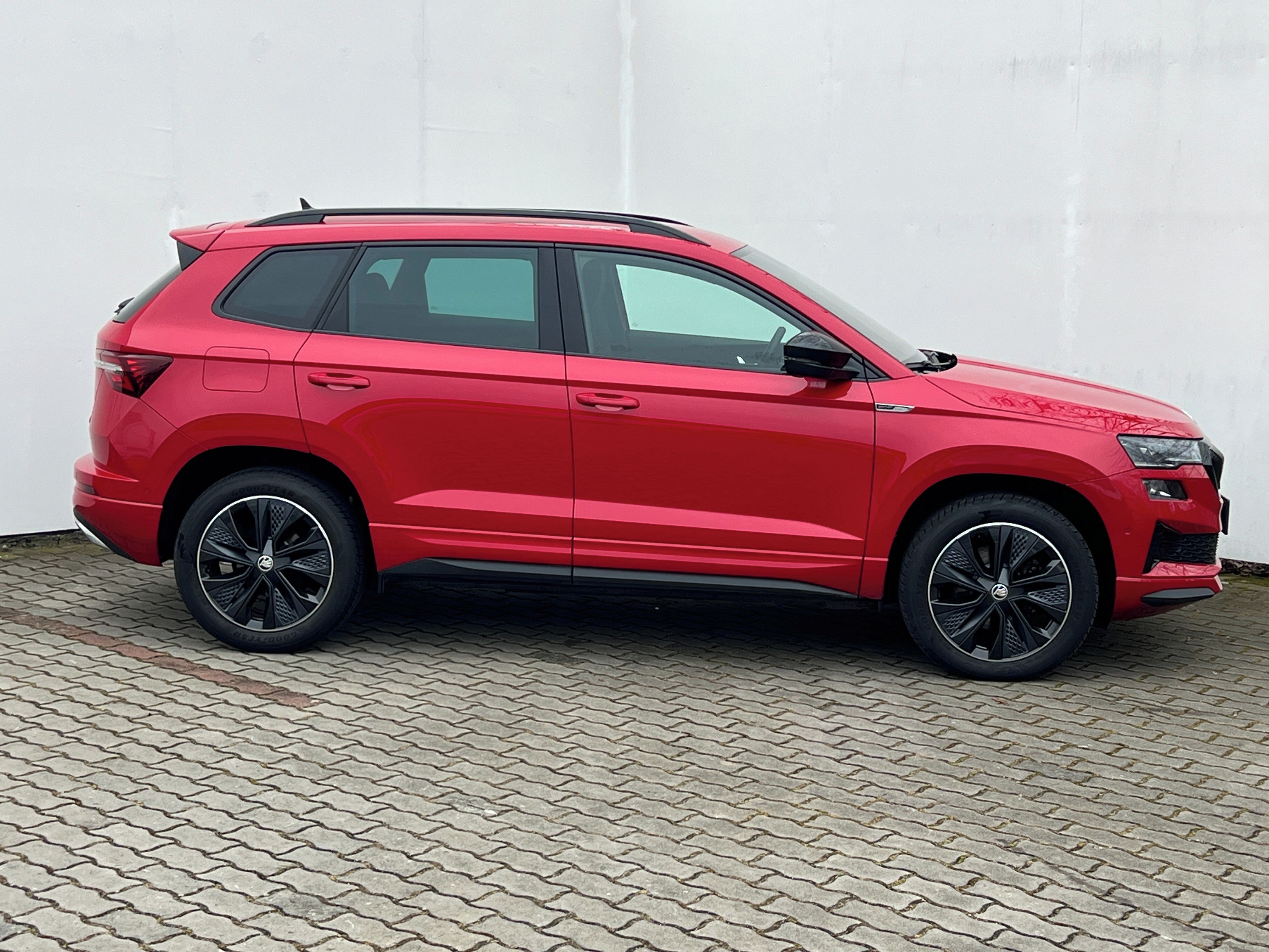 Škoda Karoq, 2,0 TSI / 140 kW Sportline 4x4 - fotka 4