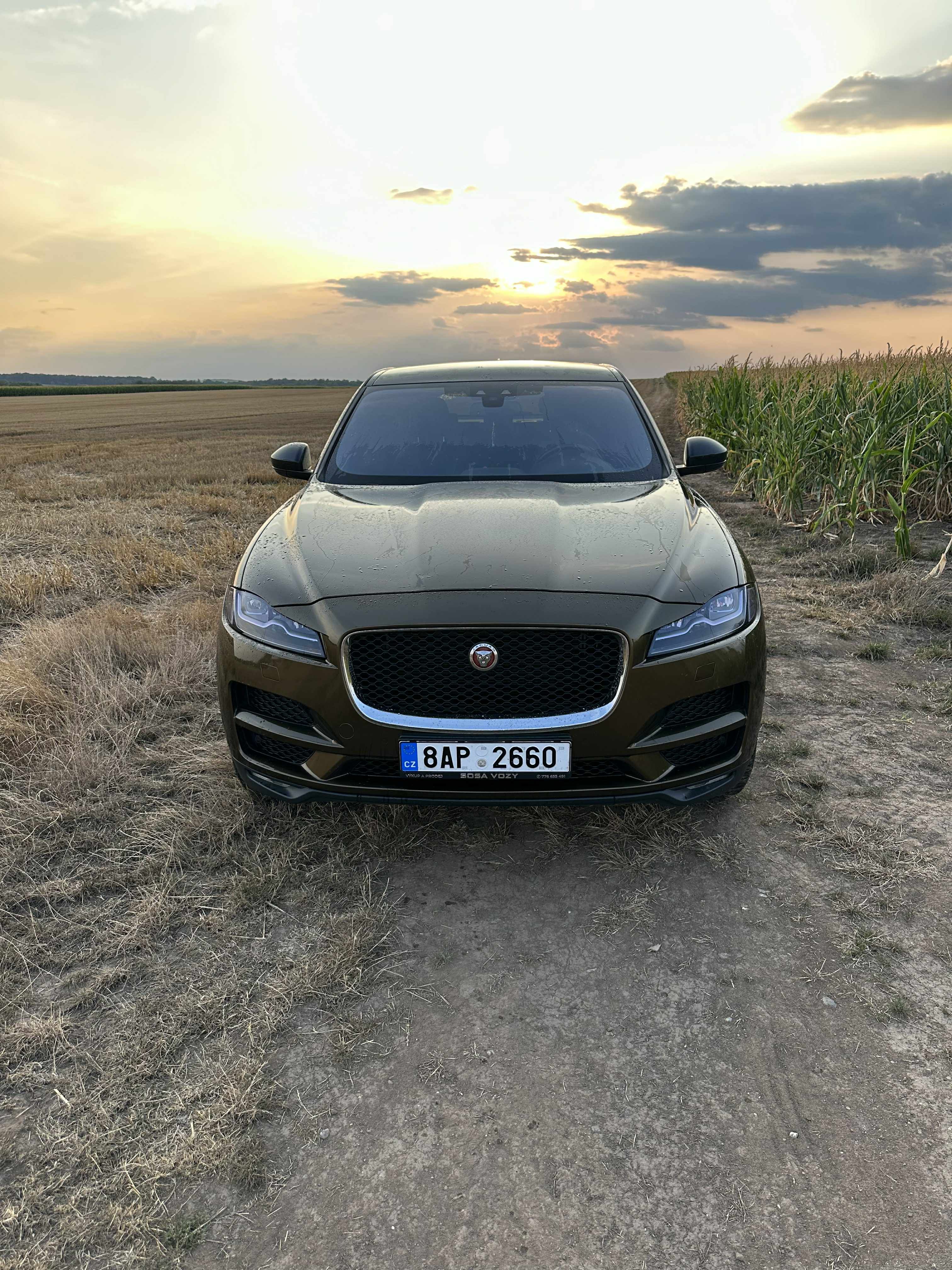 Jaguar F-Pace, 2.0 TDI , 4x4 , servisováno