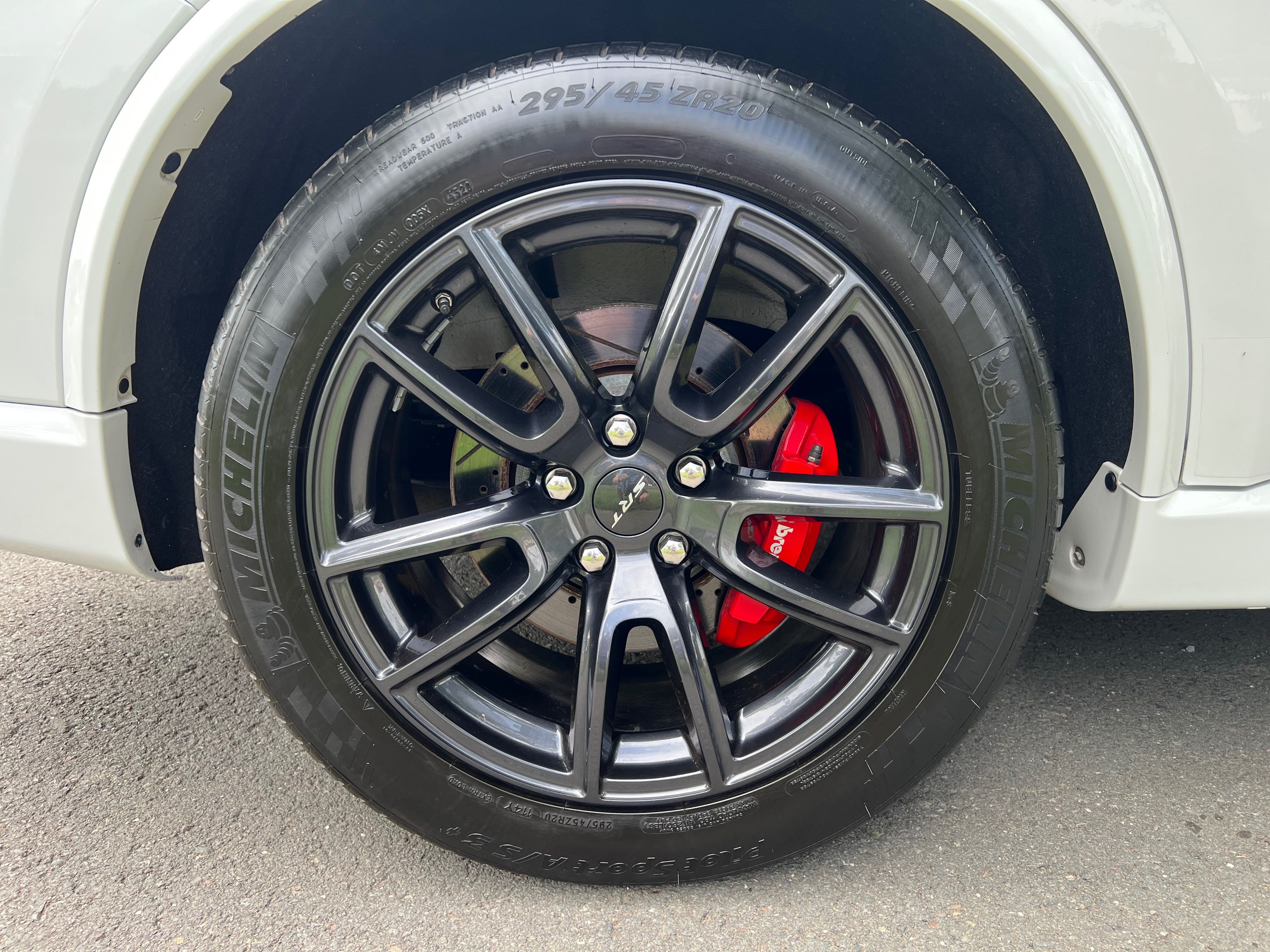 Dodge Durango, SRT, extra pěkný stav! - fotka 6