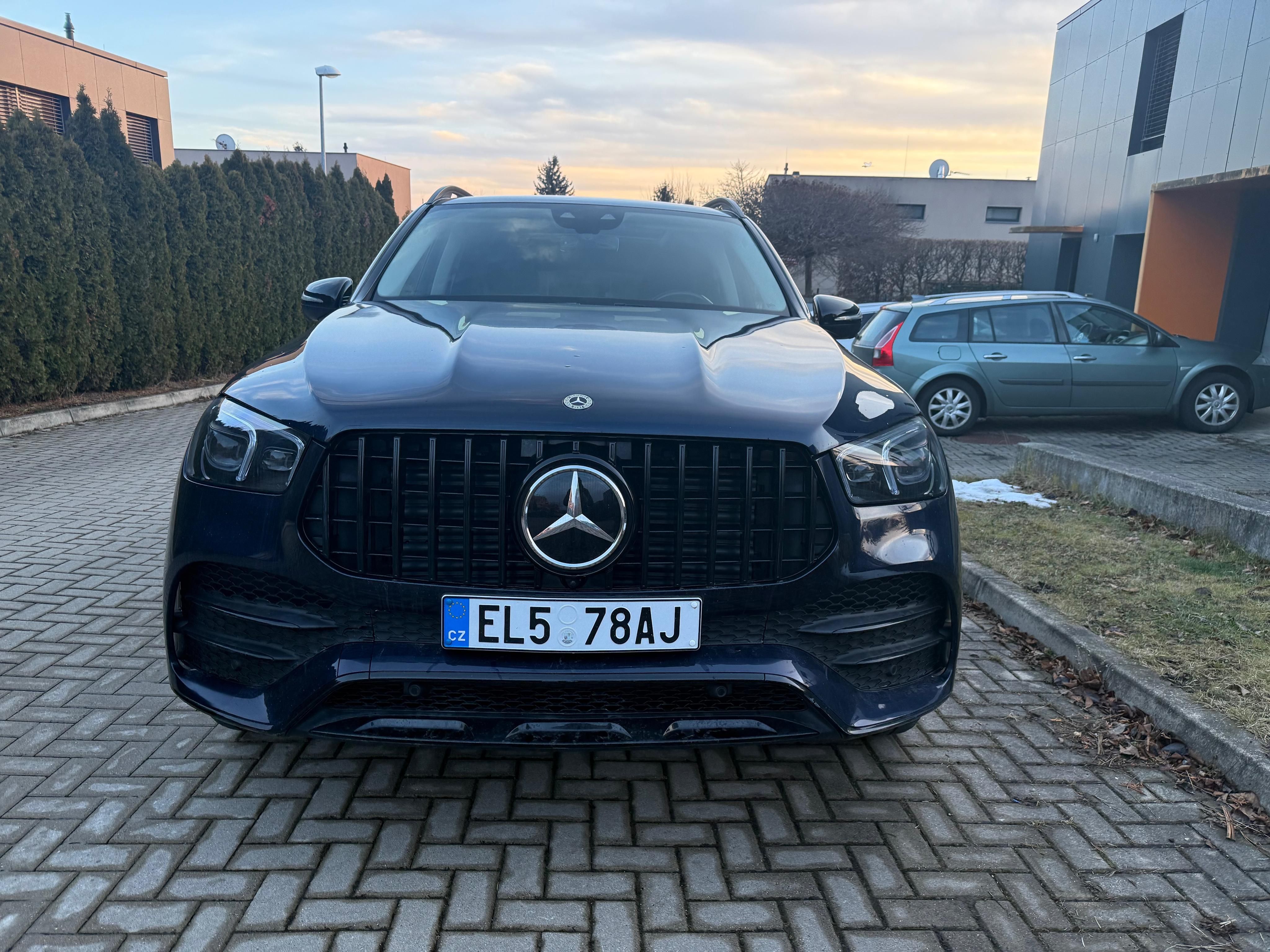Mercedes-Benz GLE, 1. maj, CZ, DPH, AMG, 4MATIC - fotka 4