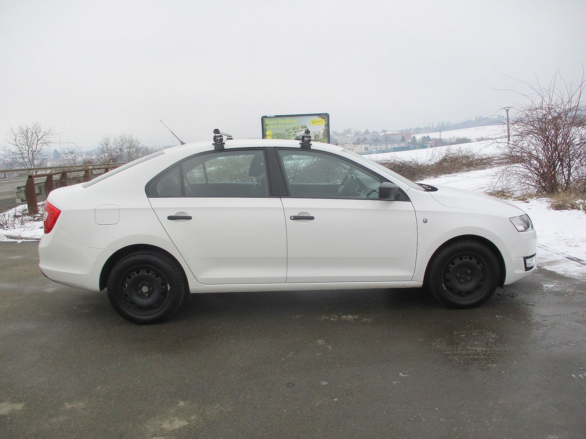 Škoda Rapid, 1.2 TSi NOVÉ V ČR*L+Z PNEU - fotka 6