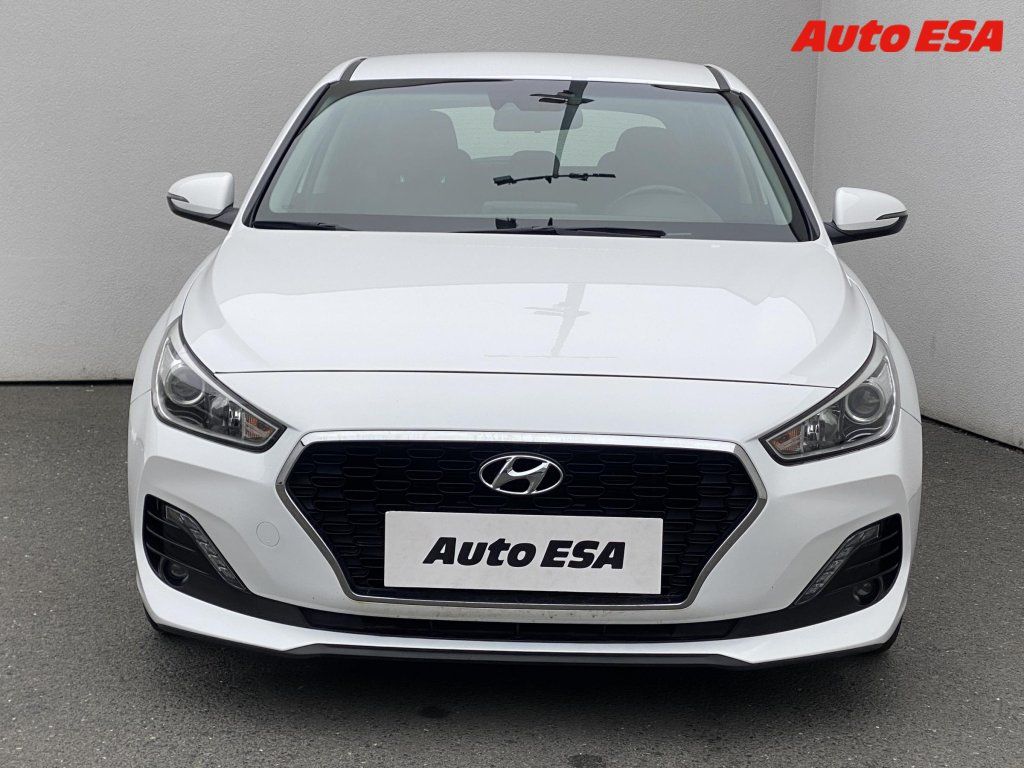 Hyundai i30, 1.6CRDi,ČR,Comfort - fotka 2