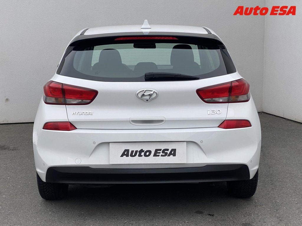 Hyundai i30, 1.6CRDi,ČR,Comfort - fotka 5
