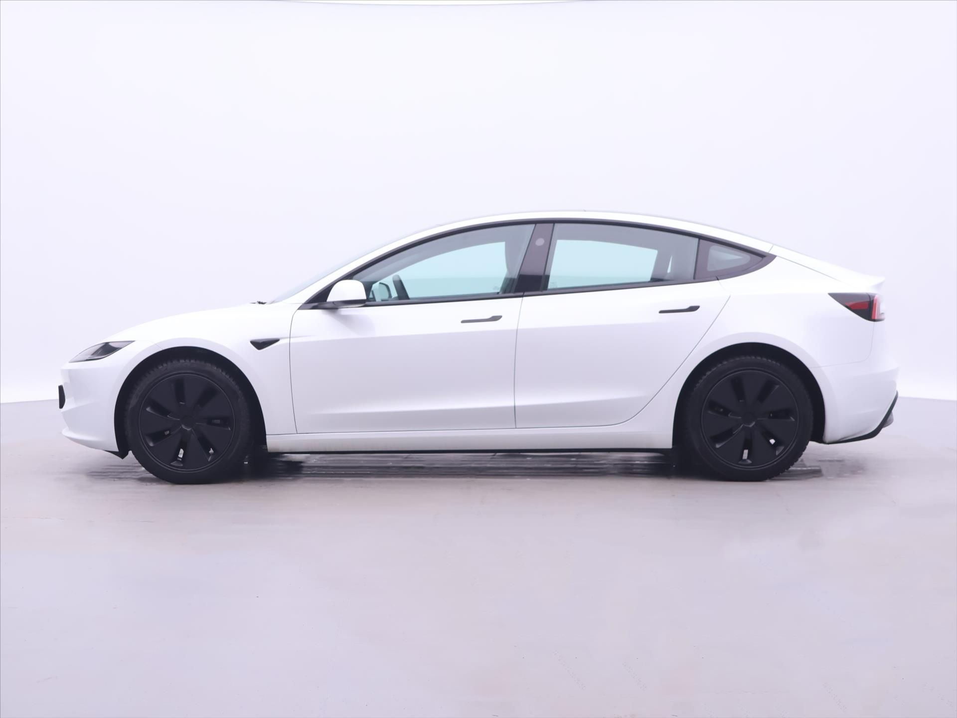 Tesla Model 3, Highland SR RWD 1.Maj. 94% - fotka 4