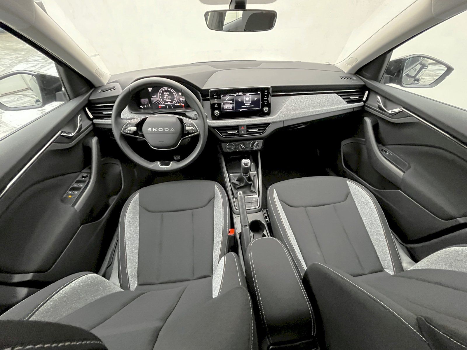 Škoda Scala, 1,0TSI 85KW SELECTION - fotka 5