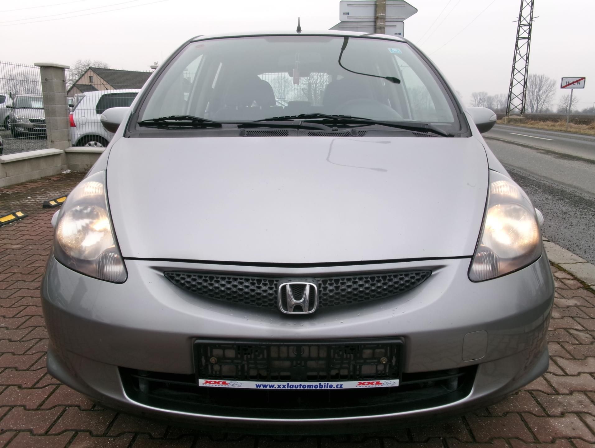 Honda Jazz, 1,3i AC ALU TAŽNÉ - fotka 3