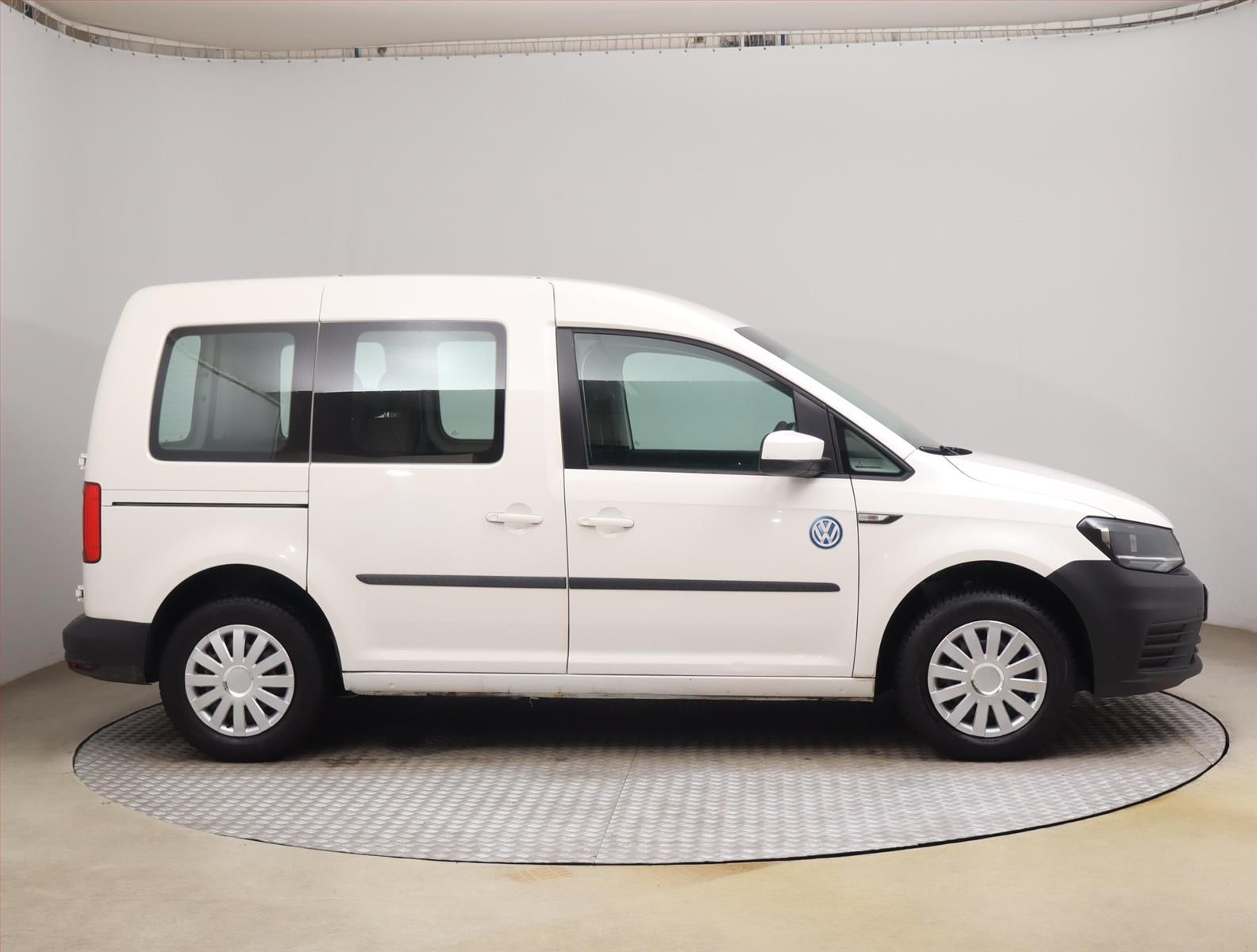 Volkswagen Caddy, 2.0 TDI, 5Míst, Klima, ČR - fotka 6