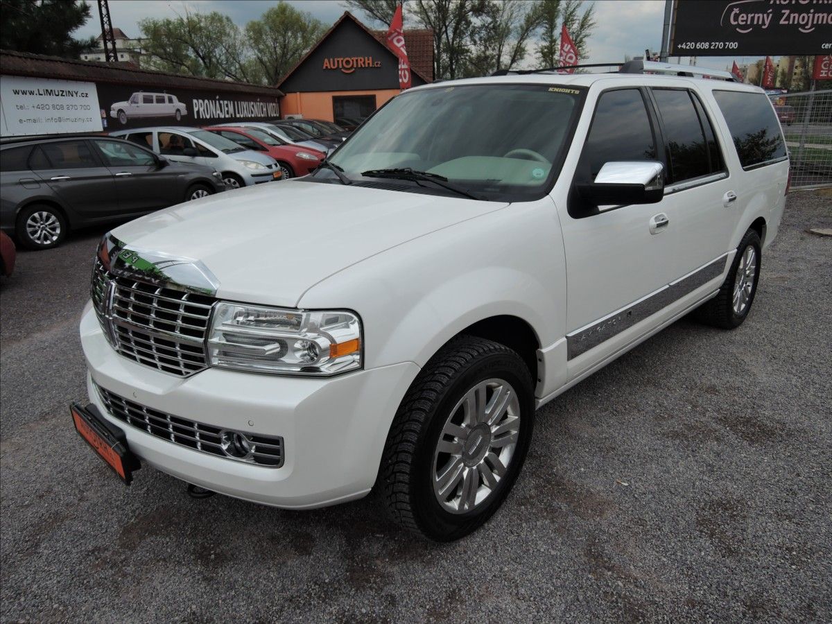 Lincoln Navigator, 5,4 i V8 24V Aut 4x4 LPG  Long - fotka 5