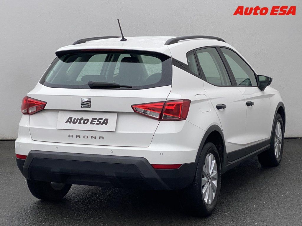 Seat Arona, 1.0 TSi,Reference,+ALU - fotka 4
