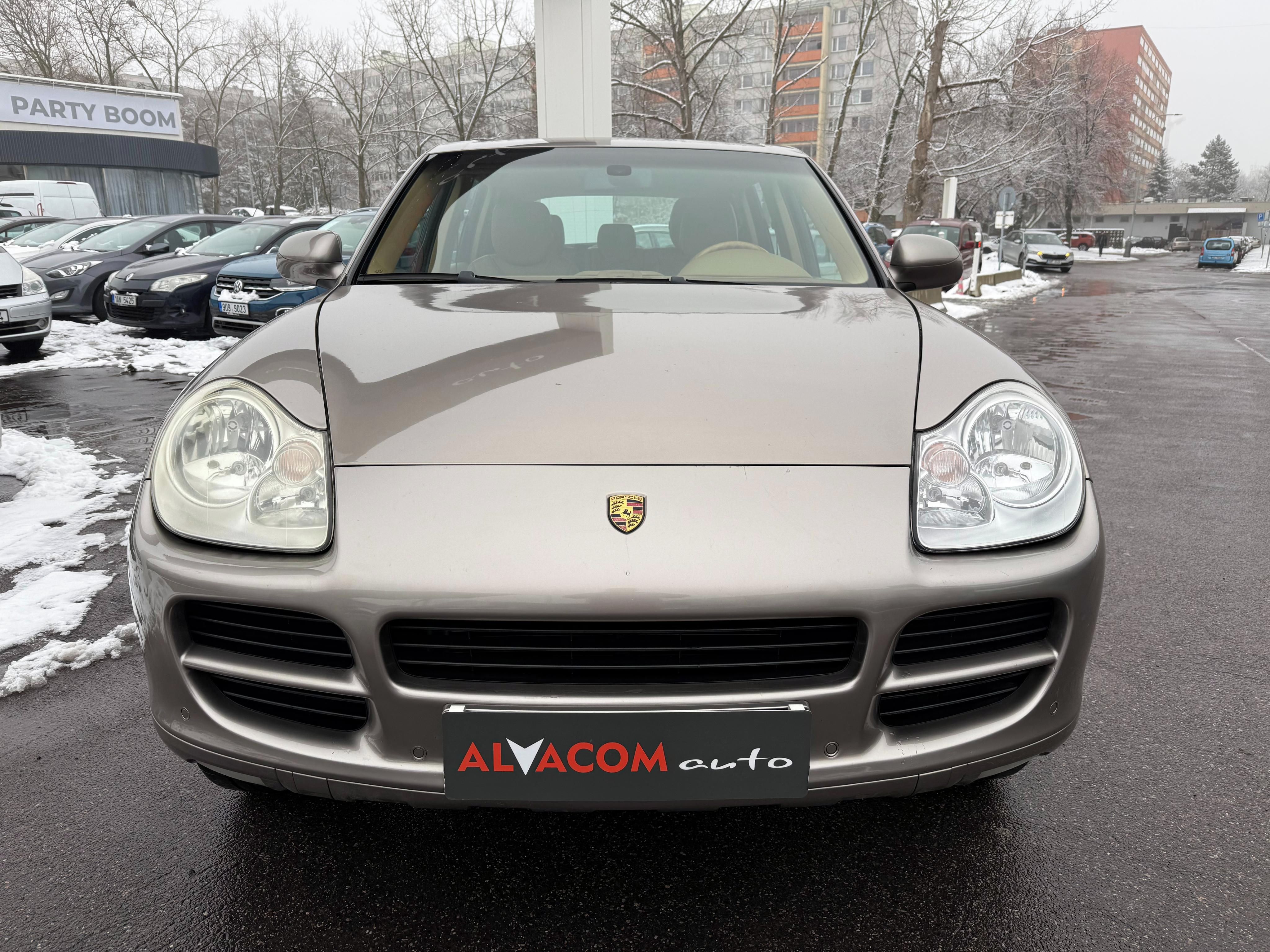 Porsche Cayenne, 3.2 V6, 4X4, Automat - fotka 3