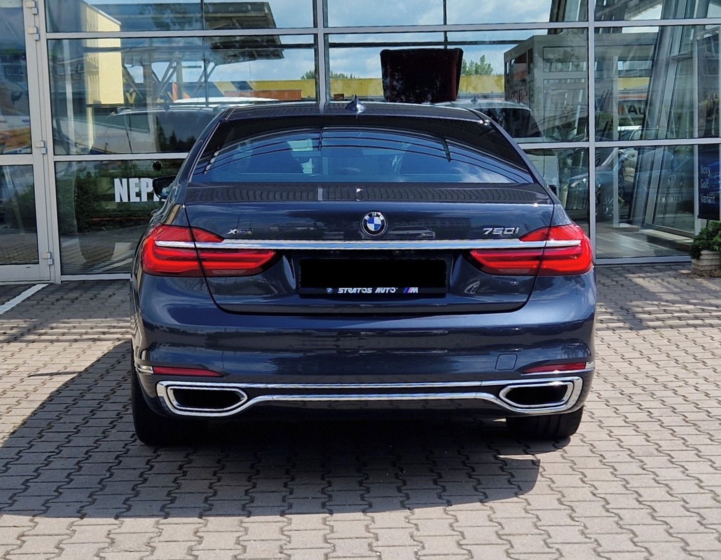 BMW Řada 7, 750i xDrive Pure Ex.|1.majitel - fotka 6