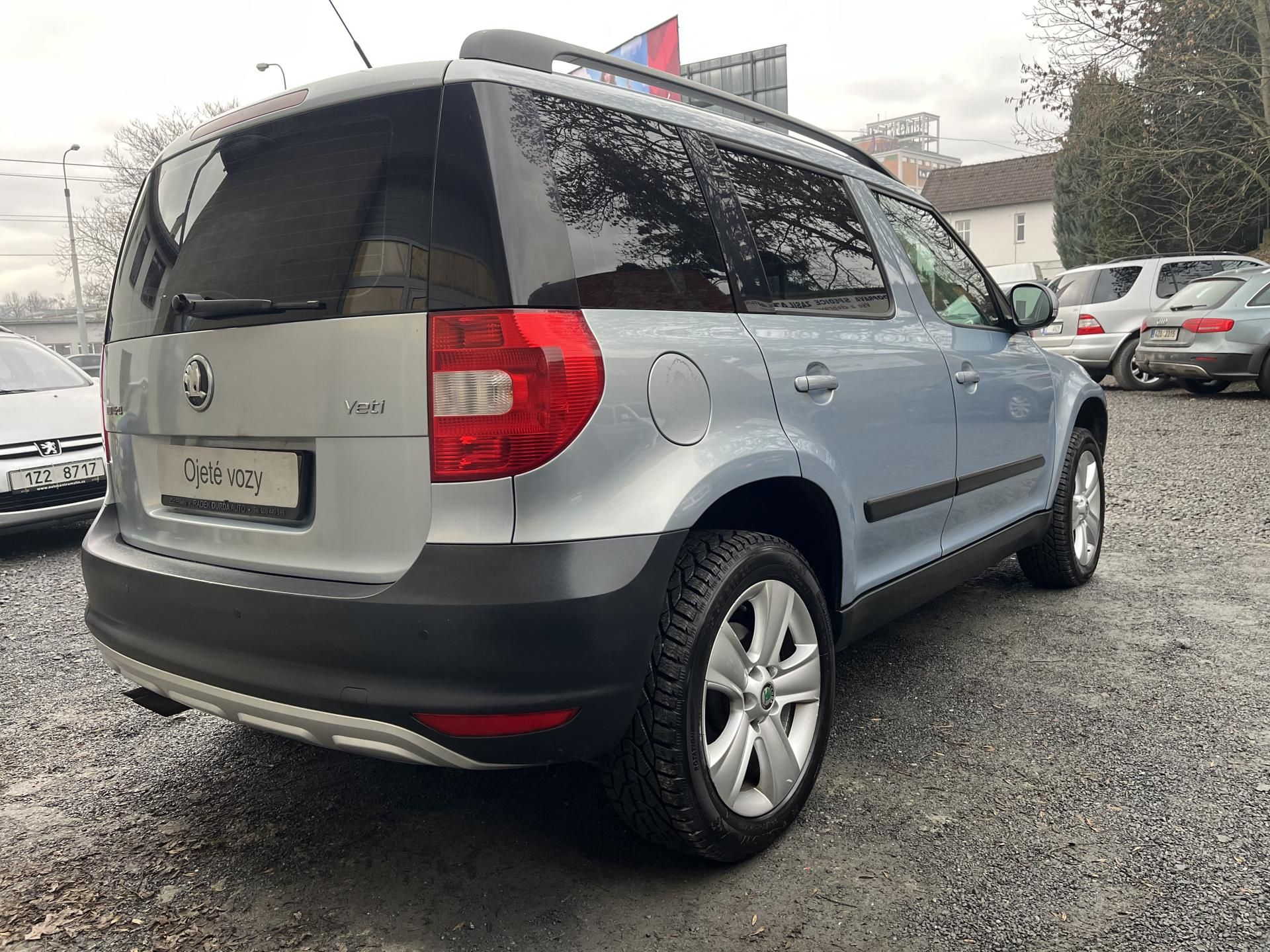 Škoda Yeti, 2,0 TDi 103Kw 4X4 MAN.ČR!!! - fotka 5