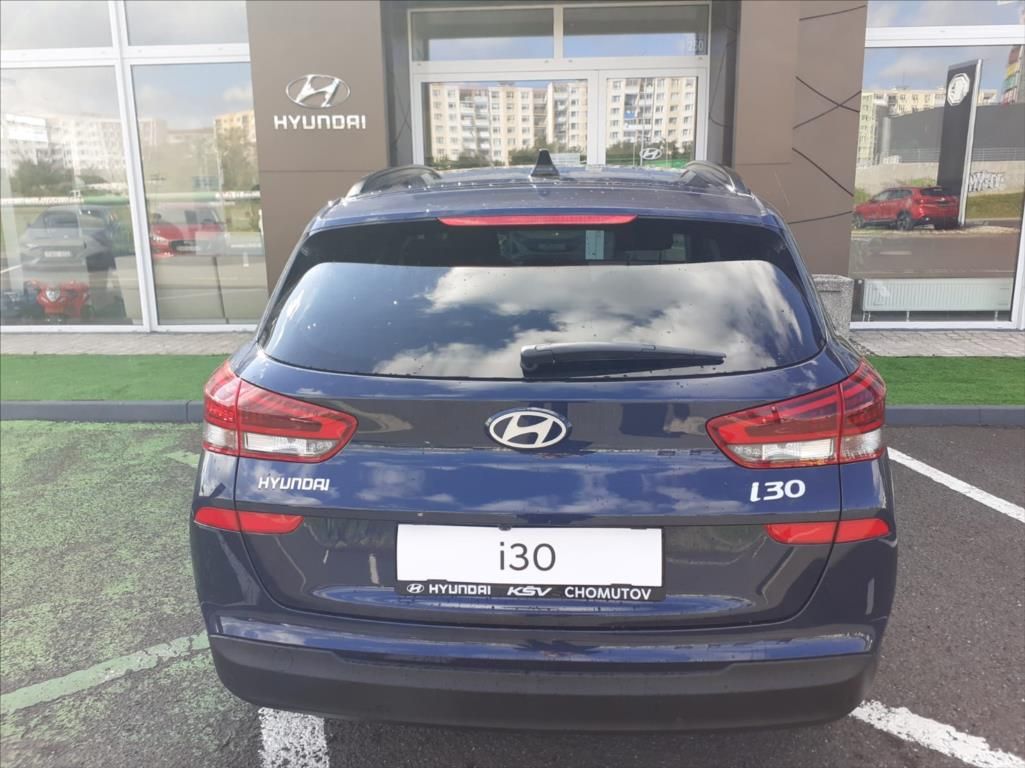 Hyundai i30, 1,0 T-GDI MT  KOMBI SMART HEAT - fotka 3