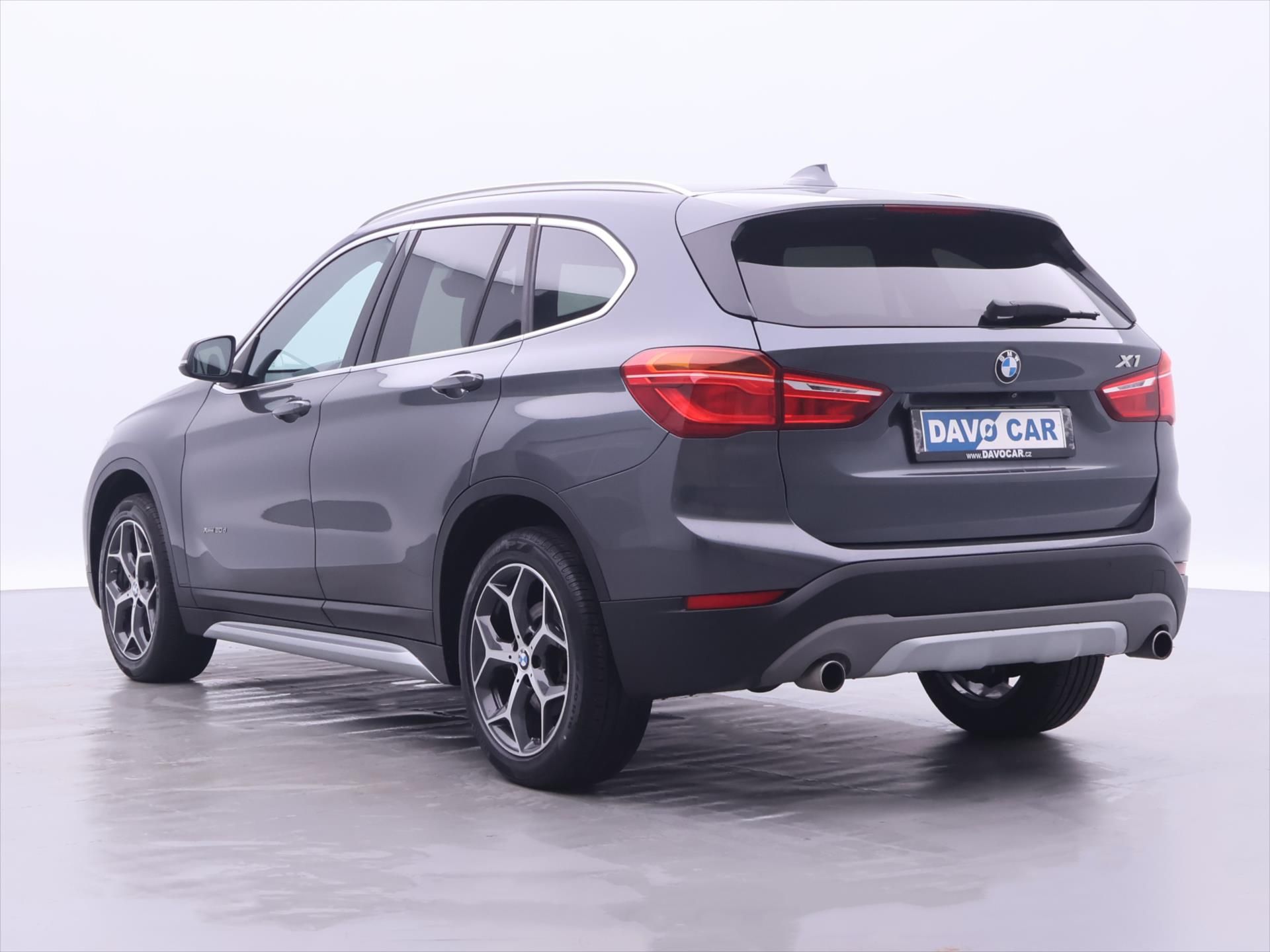 BMW X1, 2,0 20d 140kW xDrive xLine CZ - fotka 5