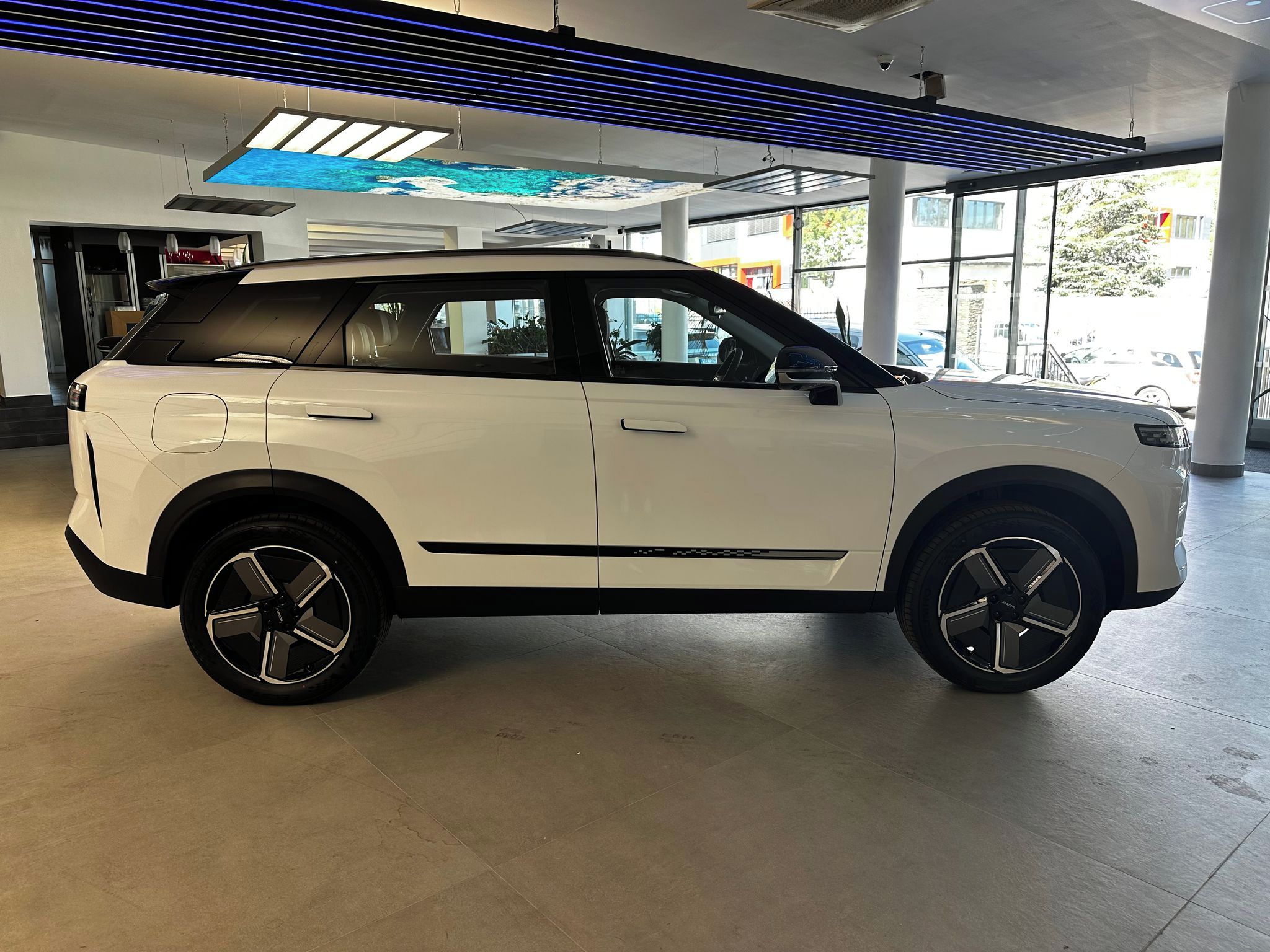 Jaecoo 7, 1.5 PHEV 1DHT FWD EXCLUSIVE - fotka 4