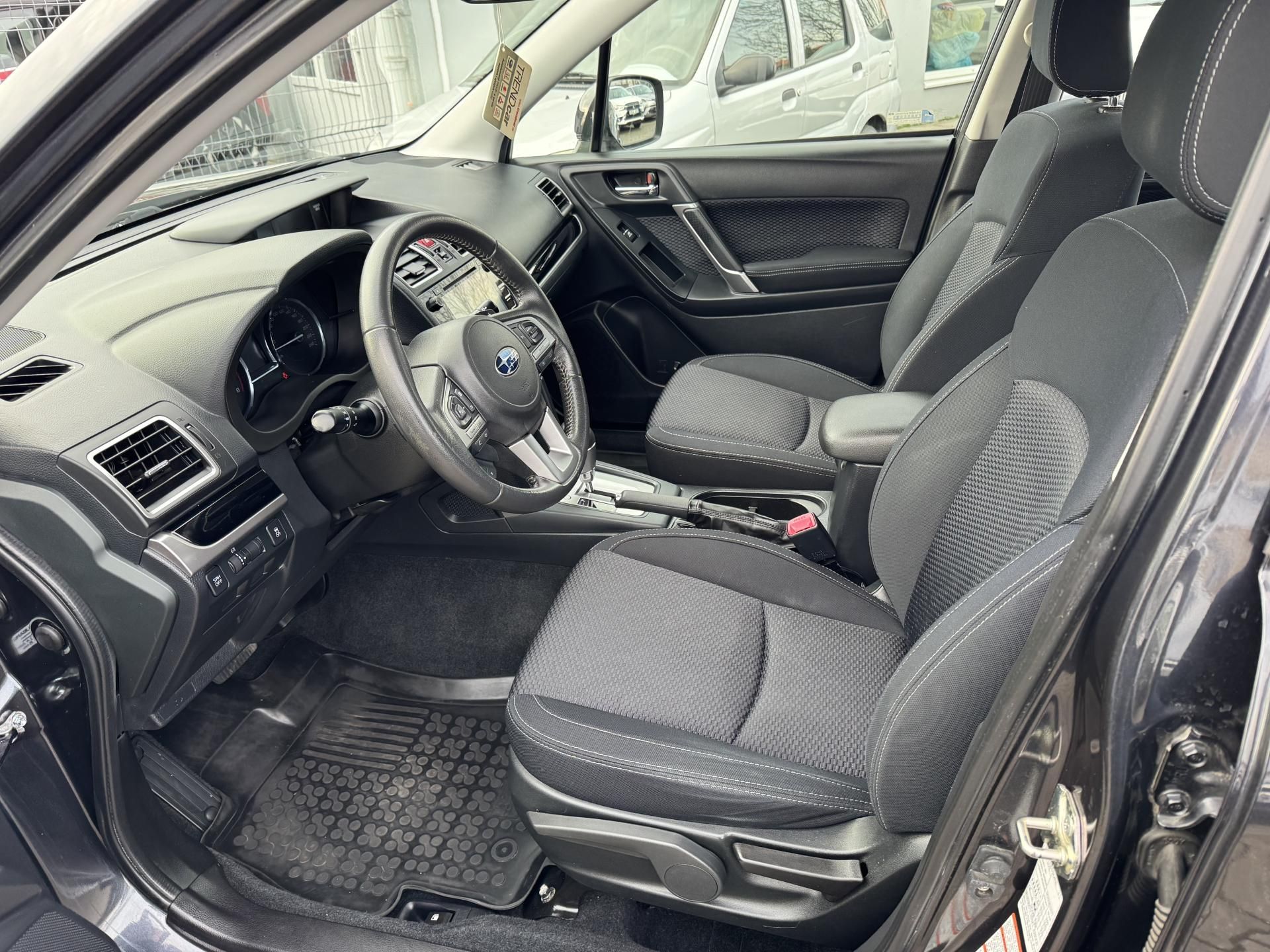 Subaru Forester, 2,0i A/T COMFORT, ČR, 1.MAJ. - fotka 6