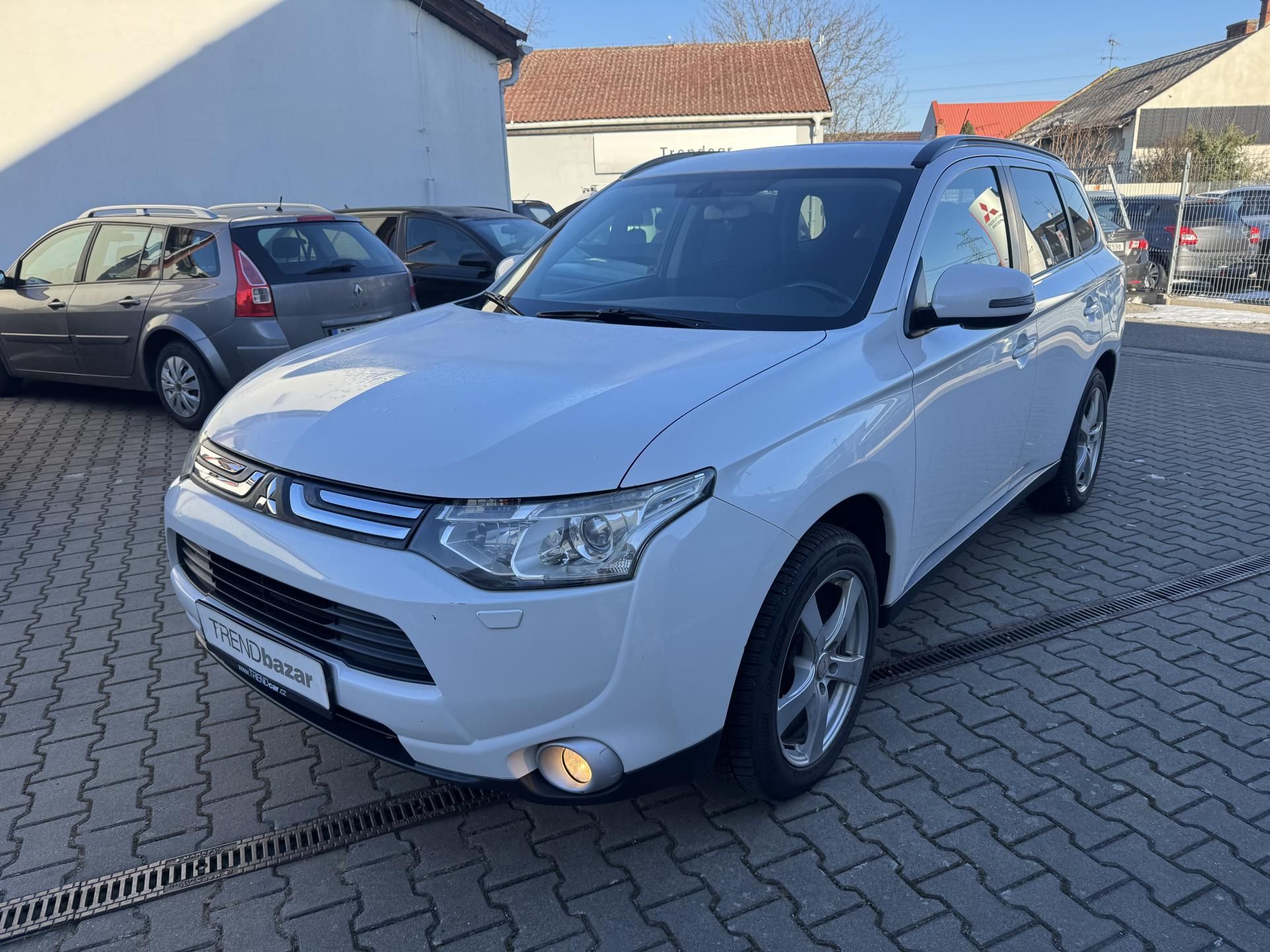 Mitsubishi Outlander, 2,2Di-D, ČR, 1.MAJ.,DPH